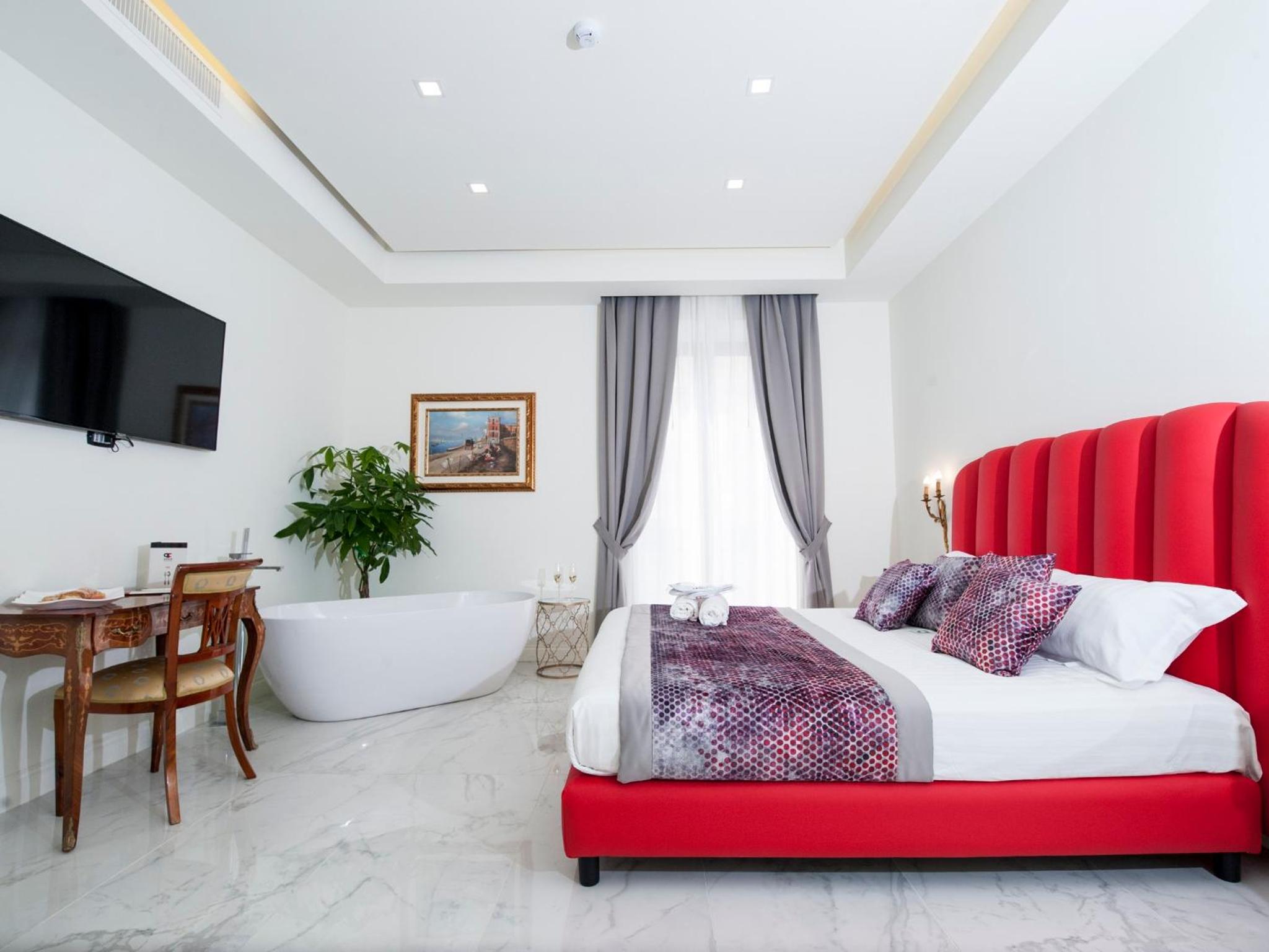 Suite - Photo 4