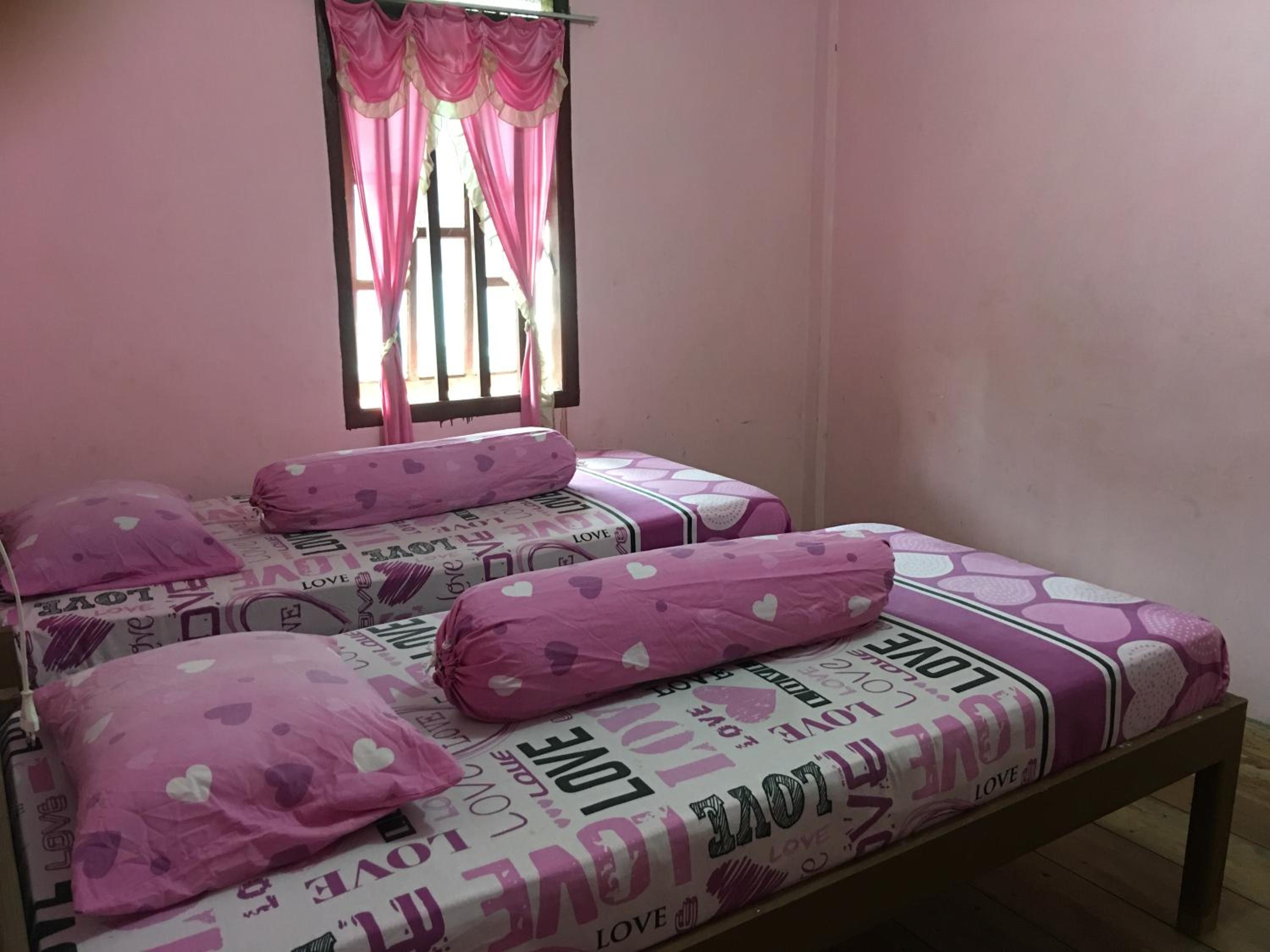 Deluxe Double Room with Two Double Beds - Photo 5