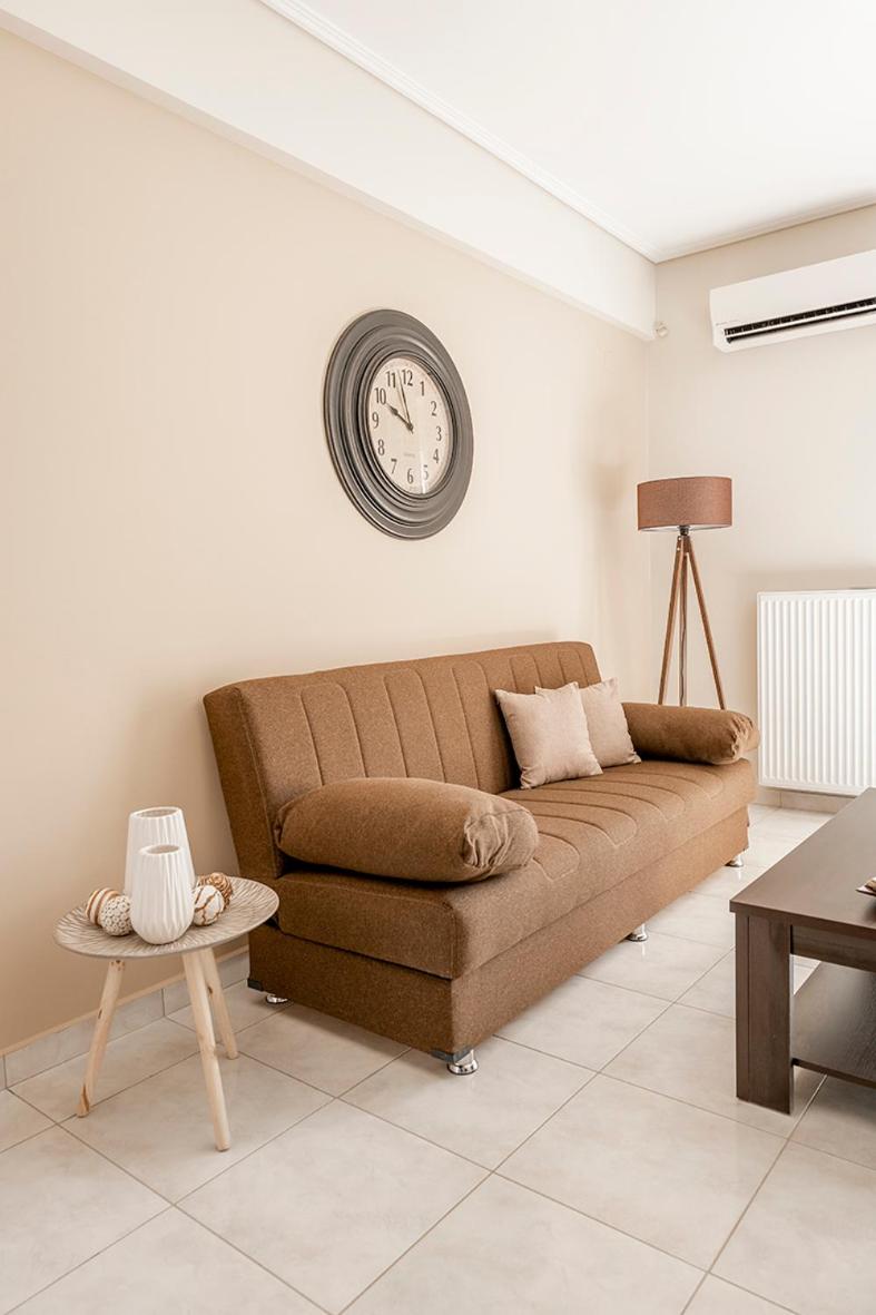 One-Bedroom Apartment photo 3