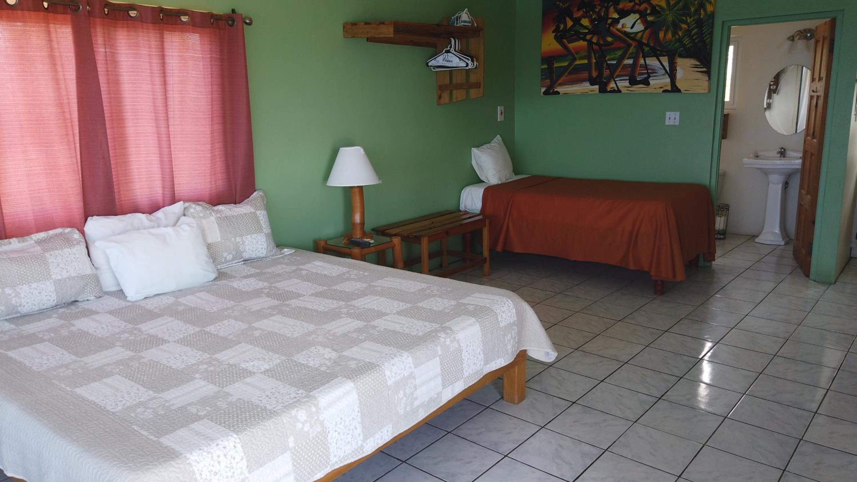 Cliff Edge Suite Upper Level photo 1