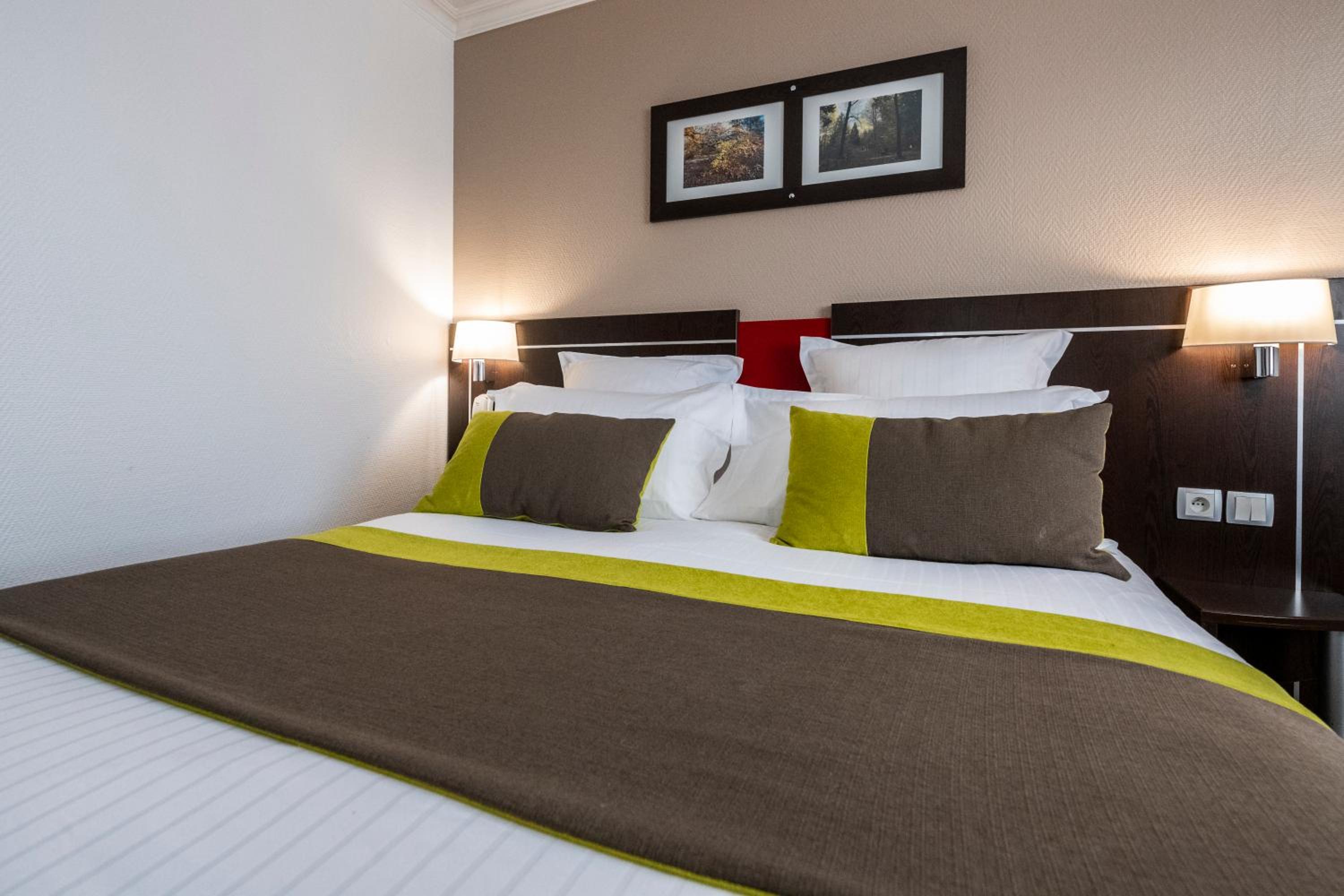 Standard Double Room - Photo 5