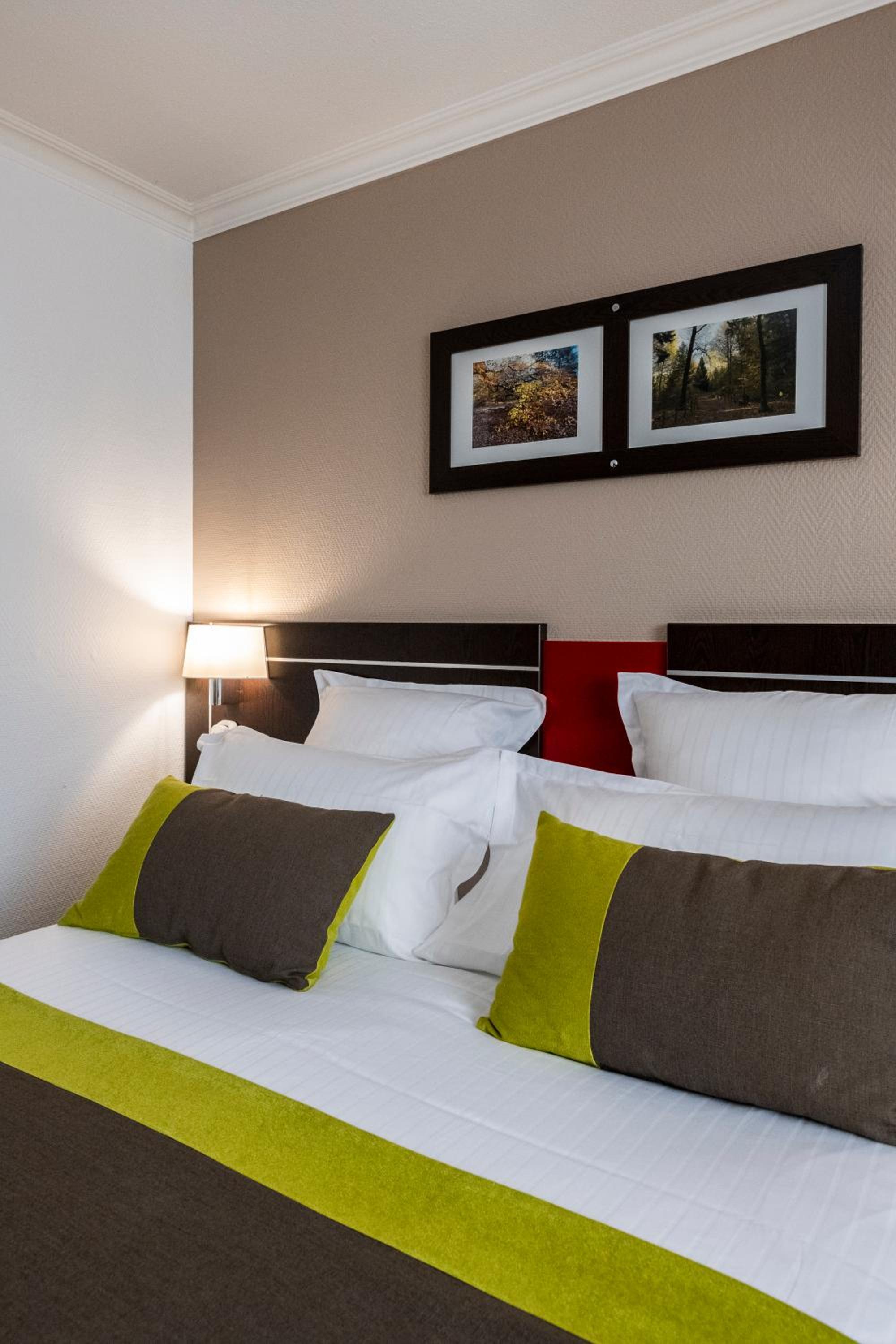 Standard Double Room - Photo 4