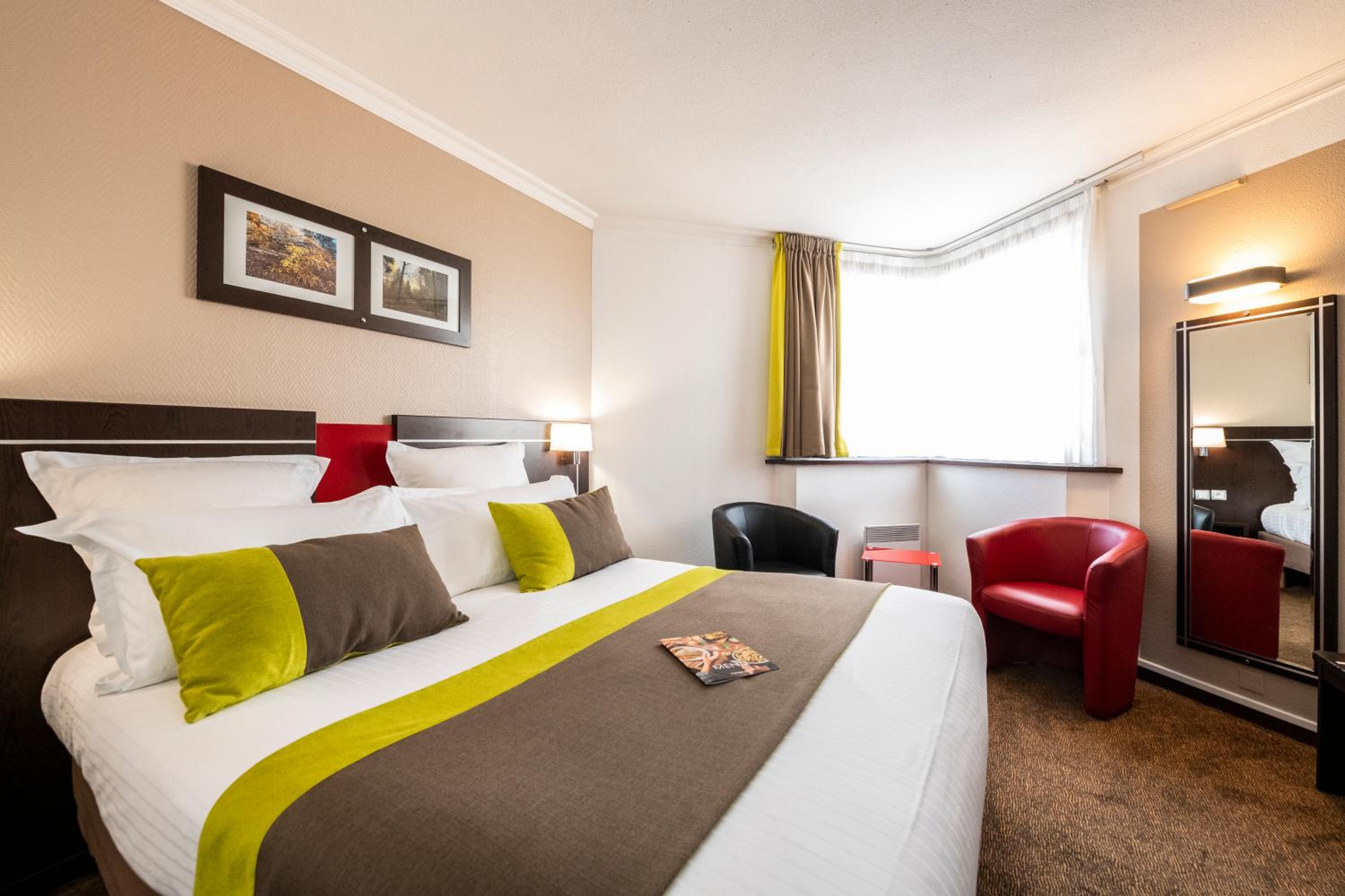 Standard Double Room - Photo 3