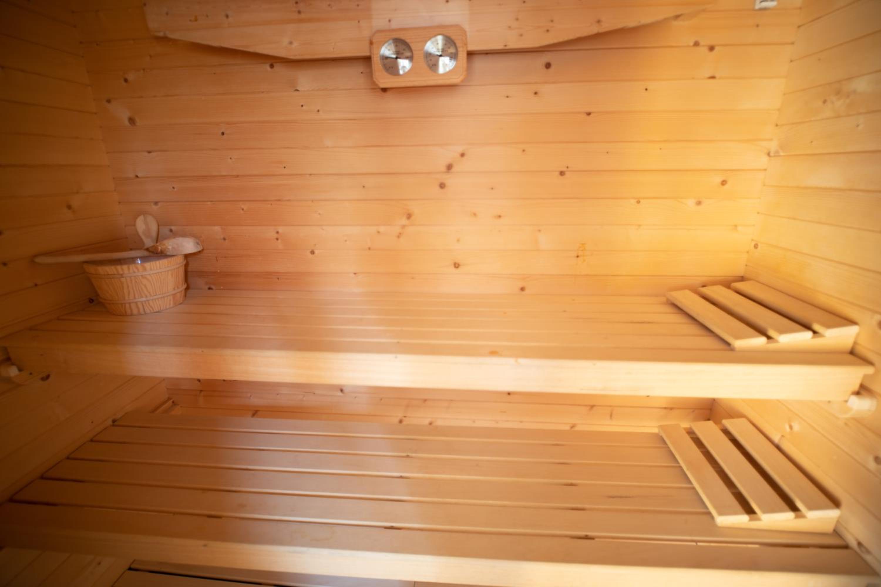 Suite with Sauna - Photo 13