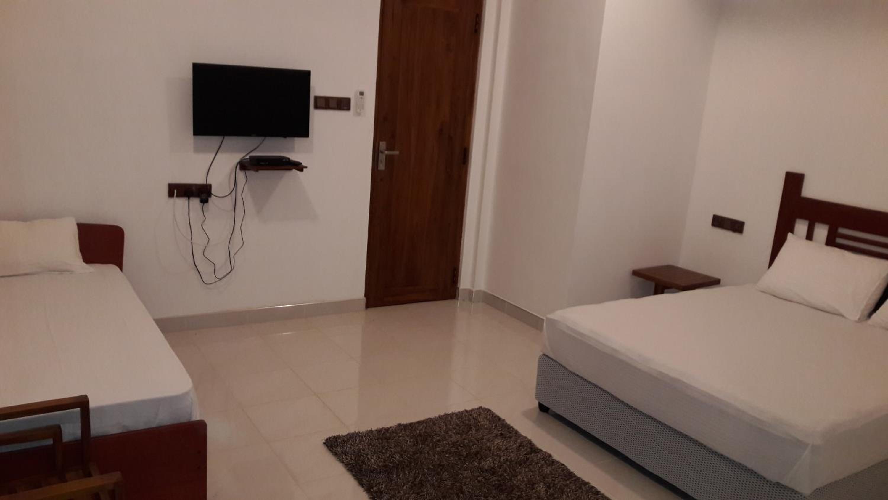 Family Room with Balcony photo 2