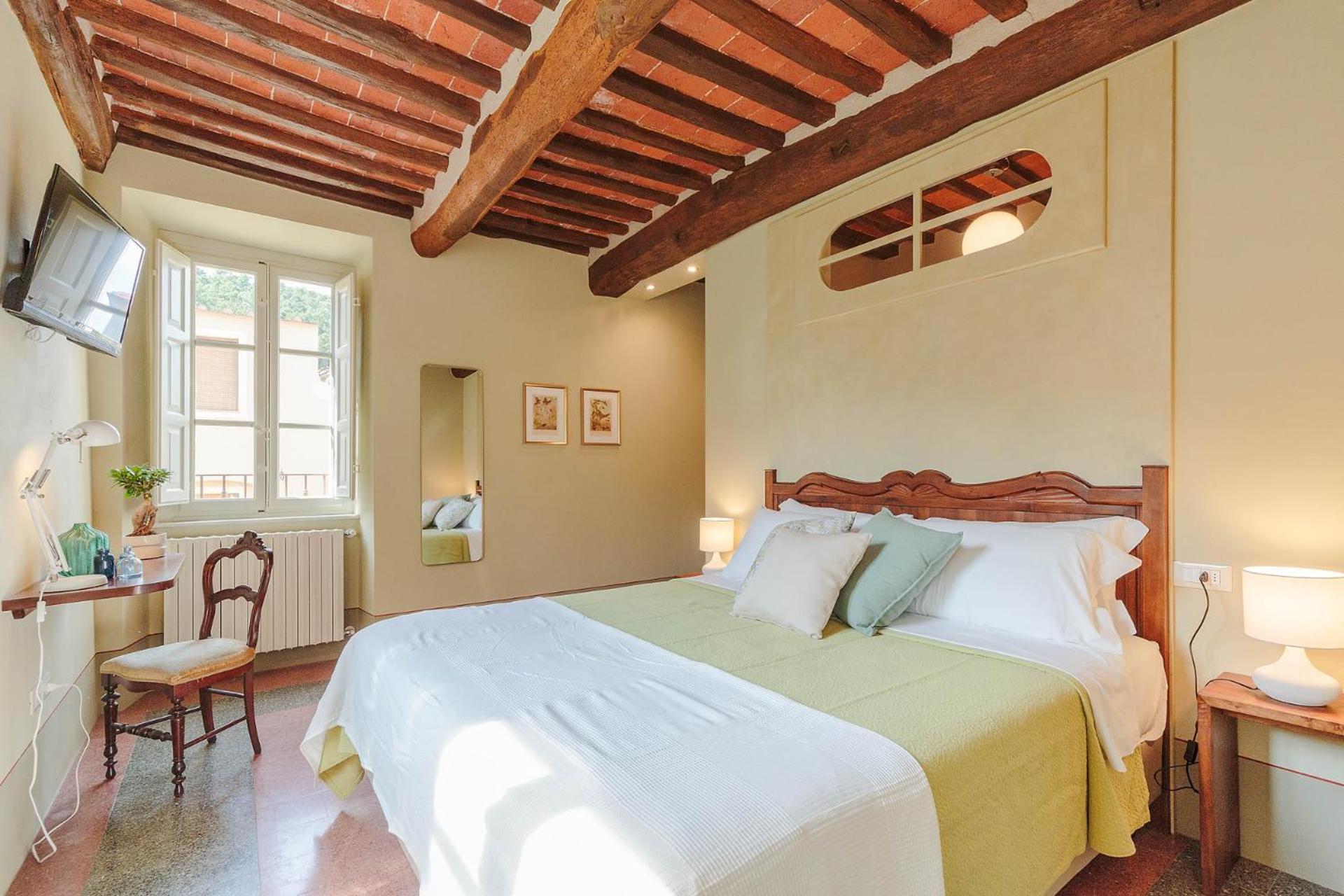 Standard King Room - Photo 1