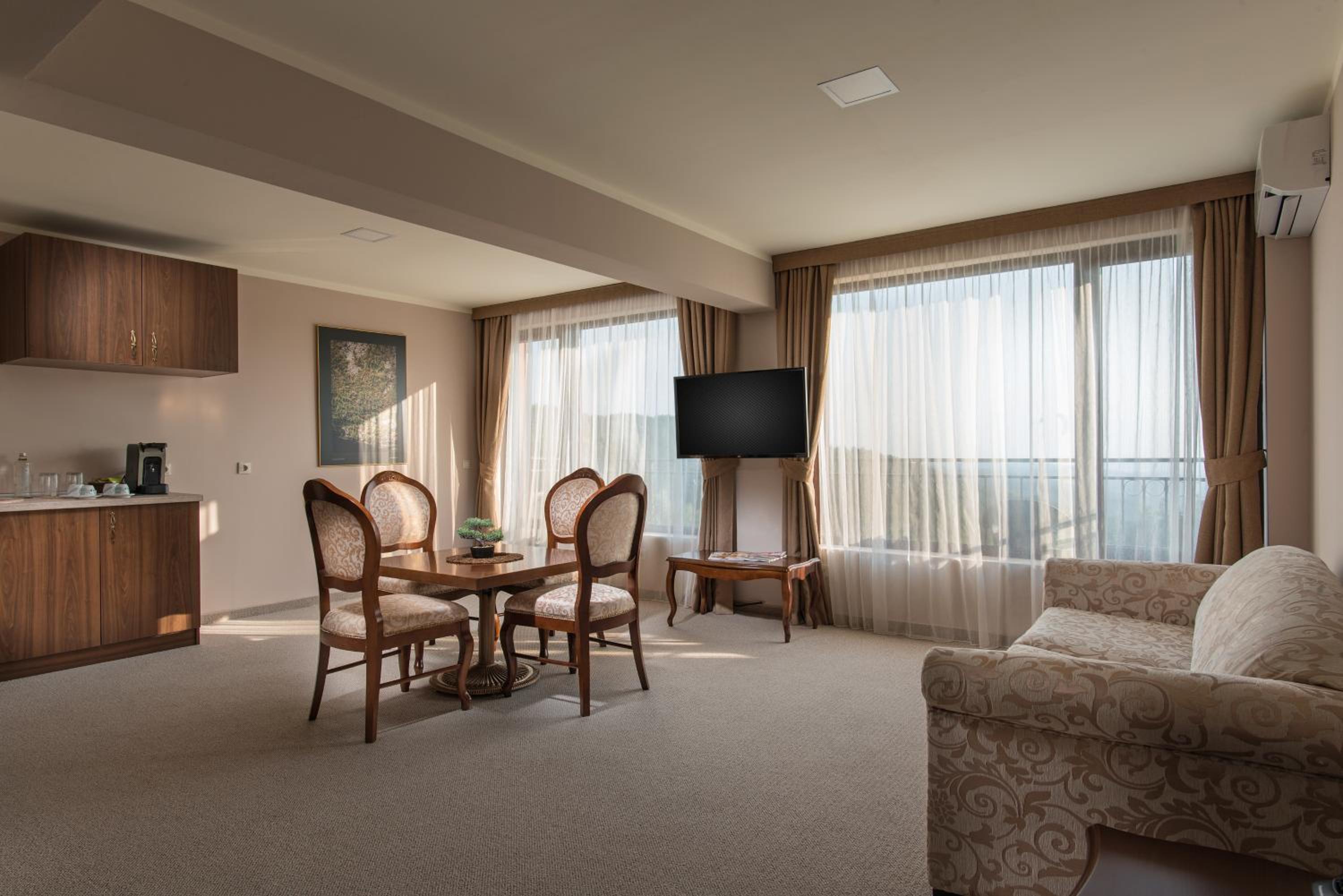 Junior Suite - Photo 1