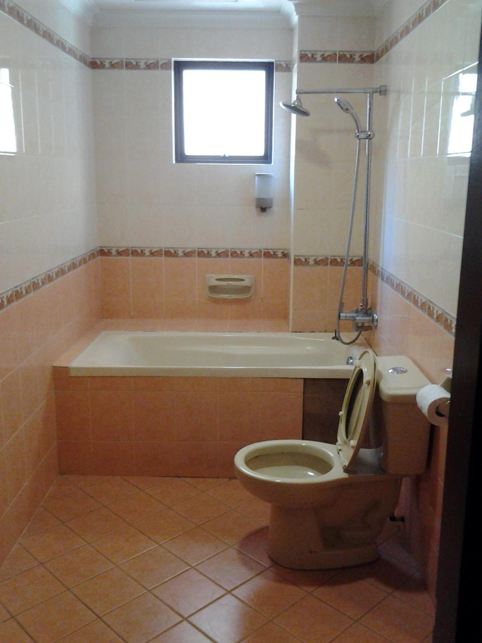 Three-Bedroom Apartment - Photo 4