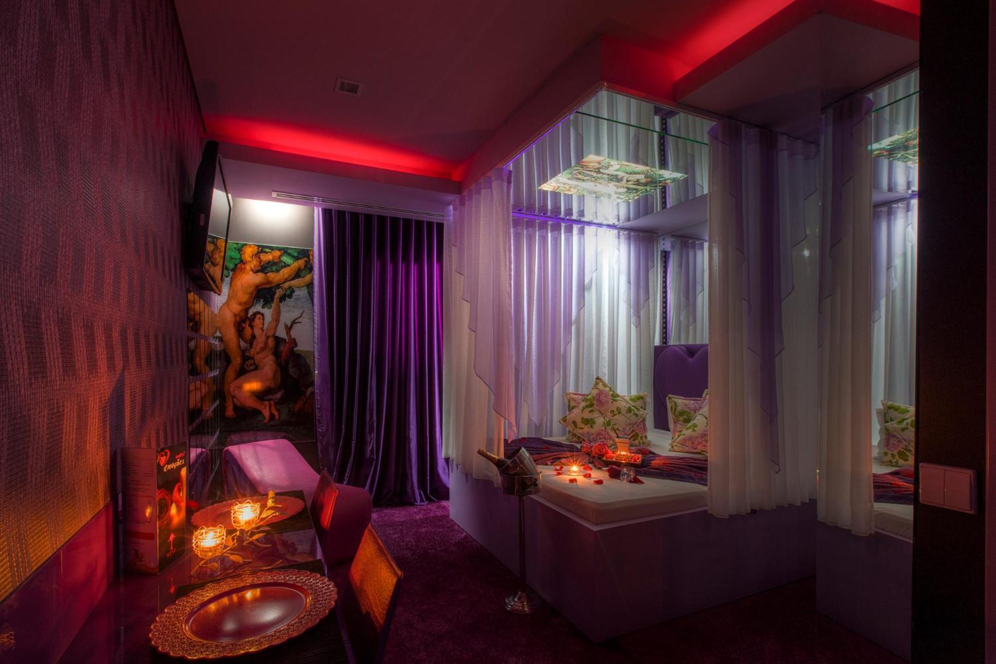Double Room - Photo 10