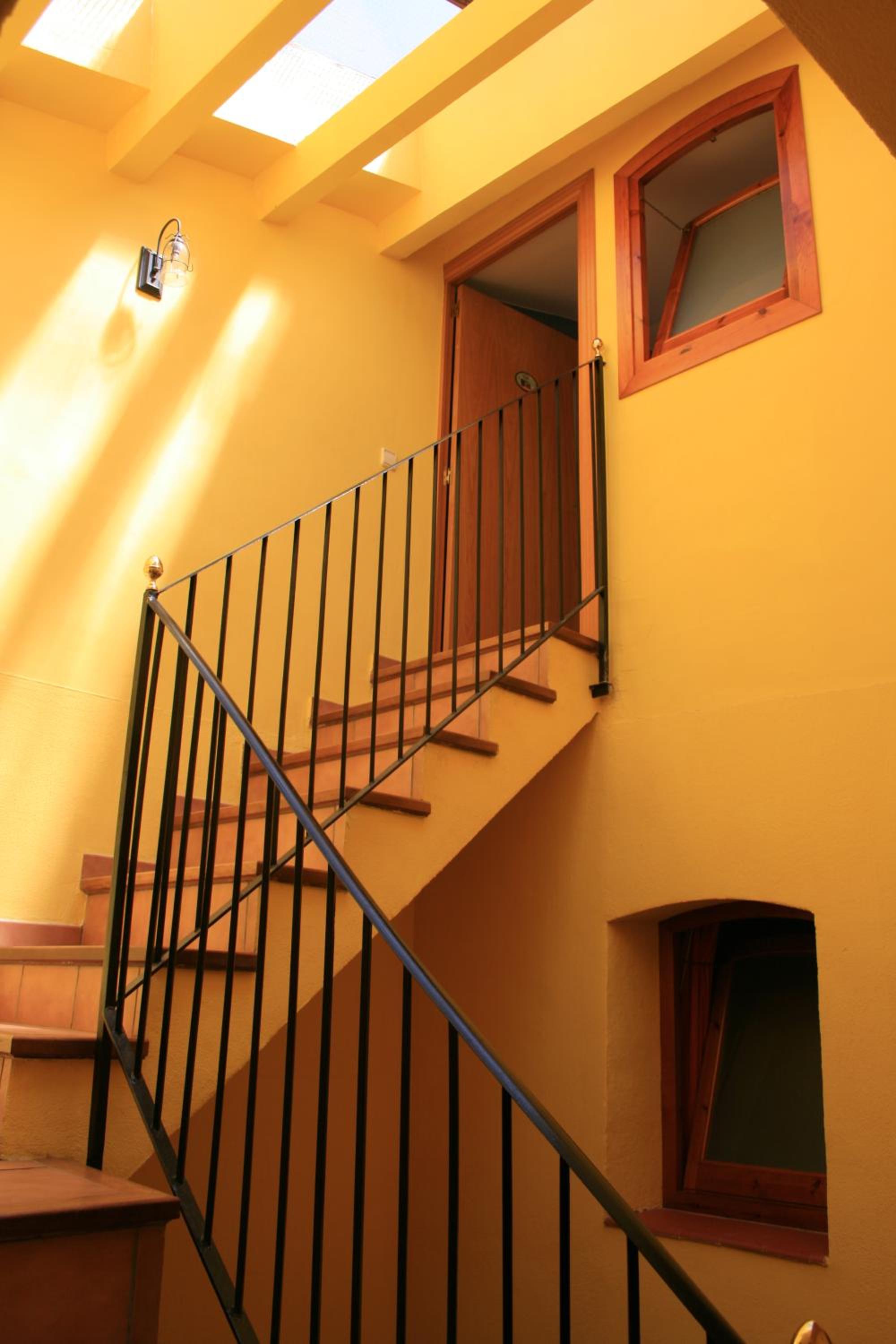 Four-Bedroom House - Photo 36