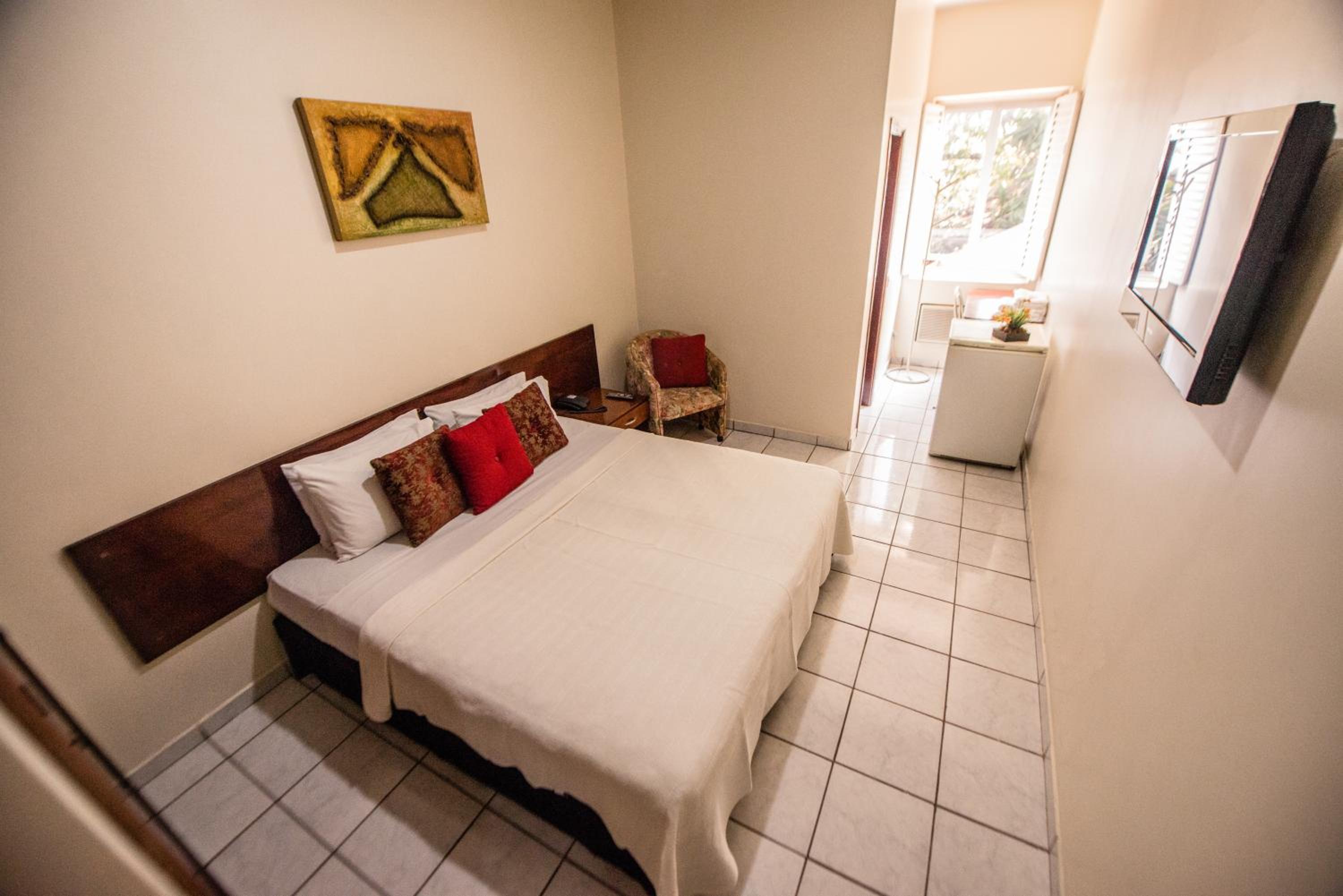 Double Room - Photo 1