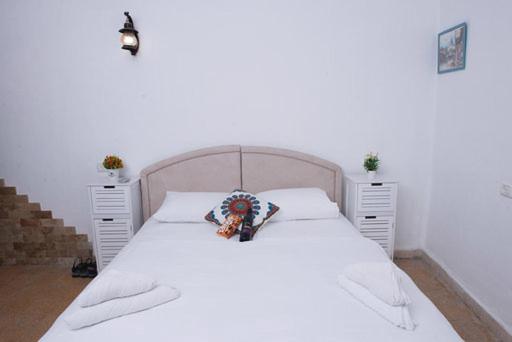 Economy Double Room - Photo 4