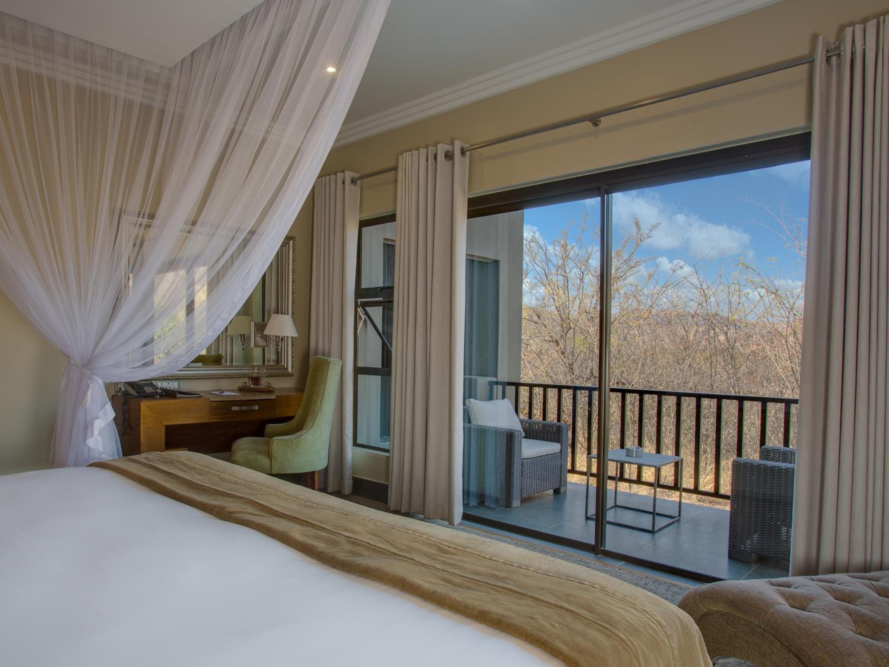 Standard Double or Twin Room - Photo 2