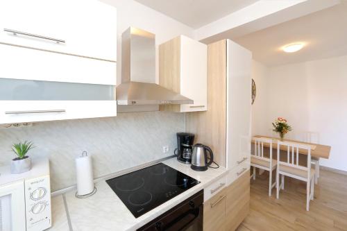 Apartment with Sea View photo 2