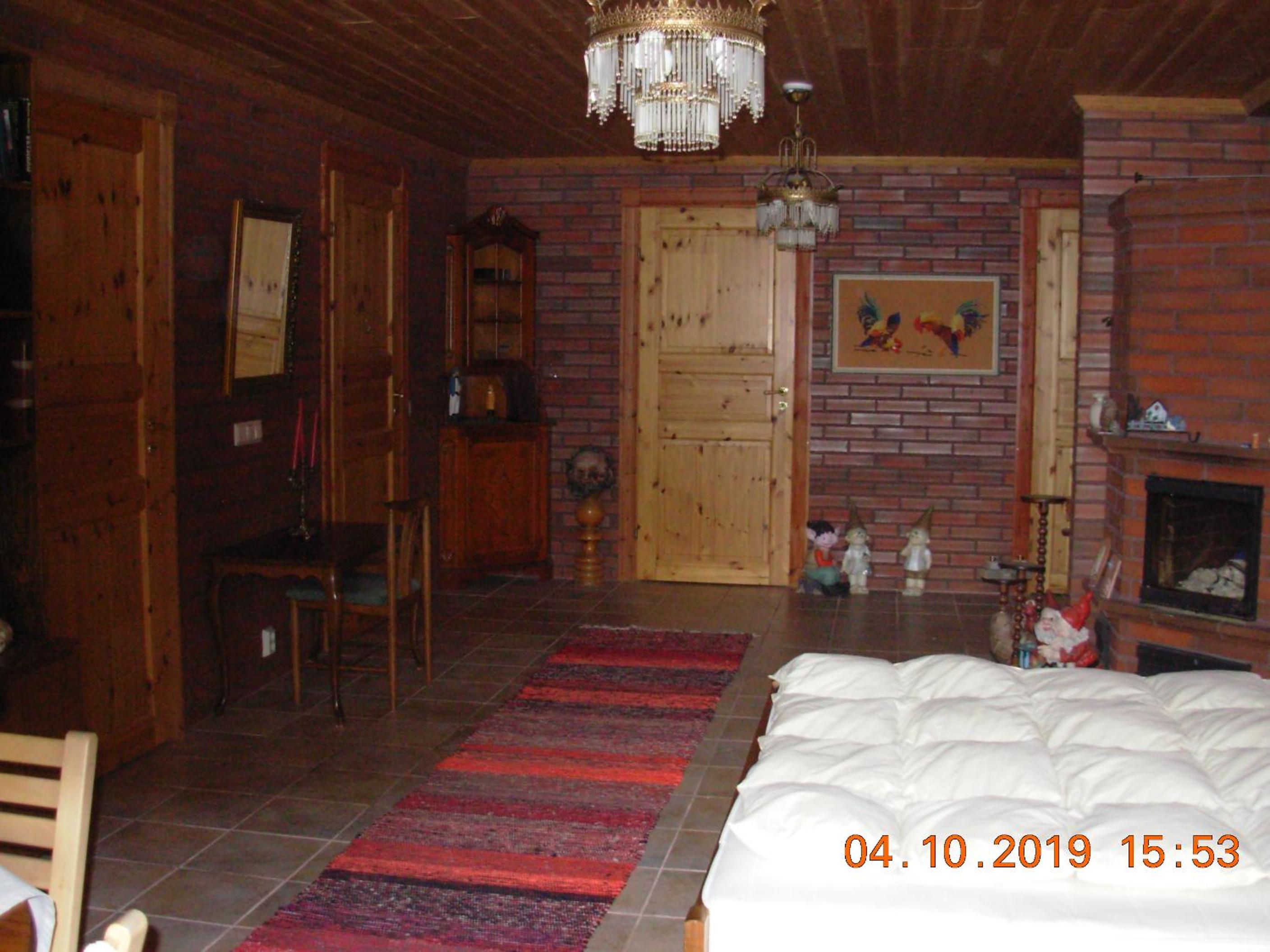 Two-Bedroom Apartment - Photo 2