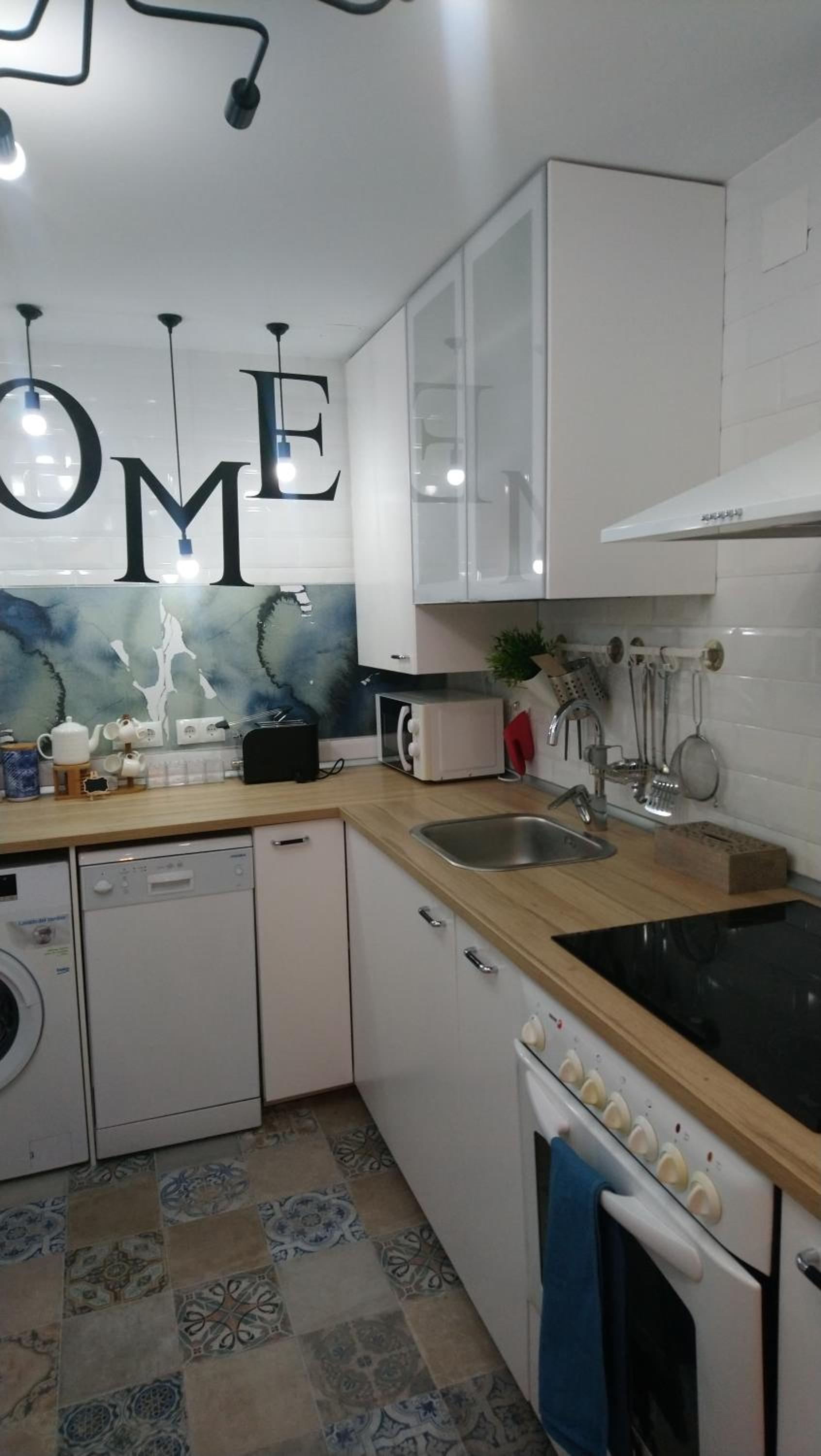 Three-Bedroom Apartment - Photo 20