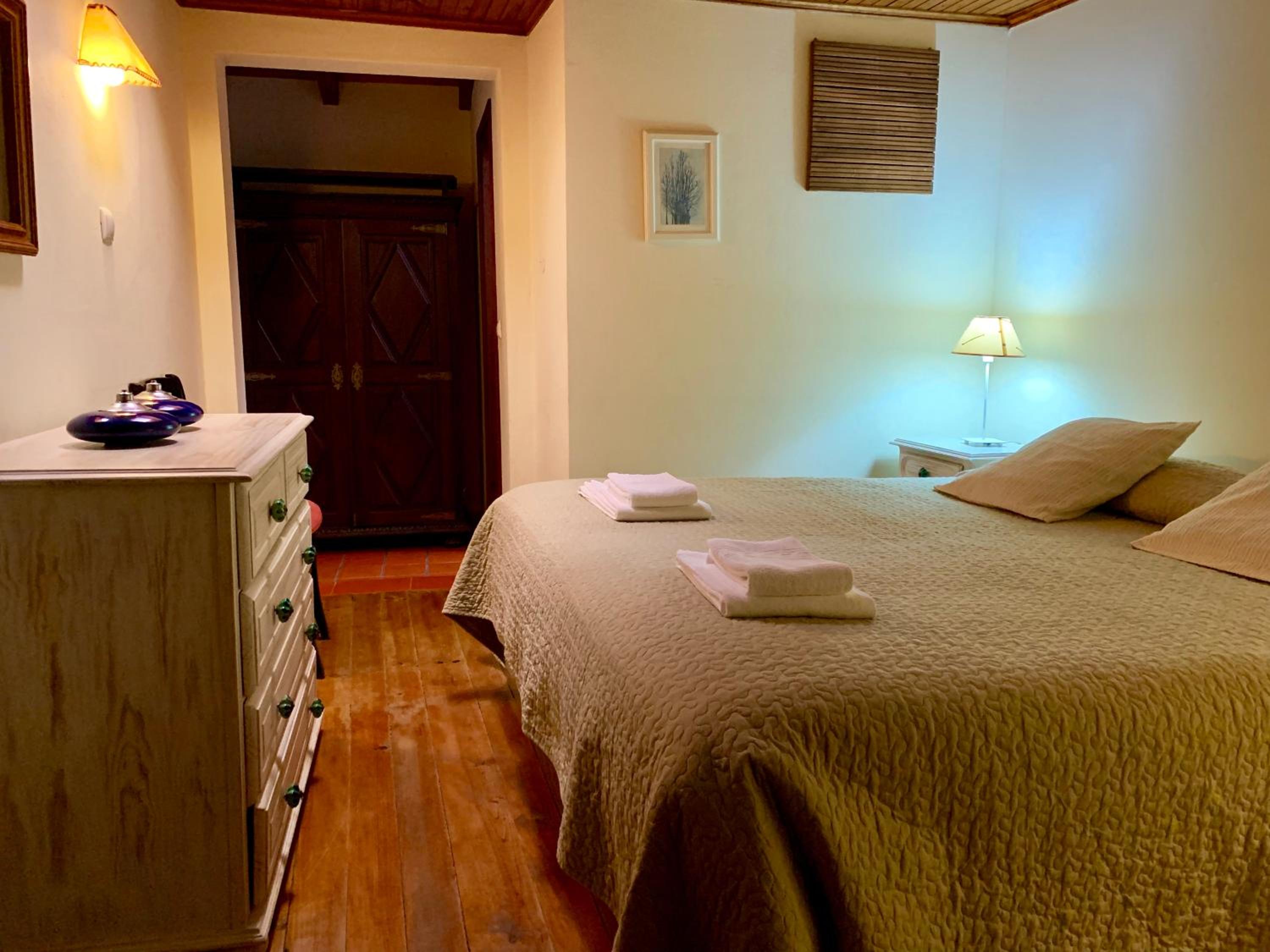 Three-Bedroom Apartment - Photo 4