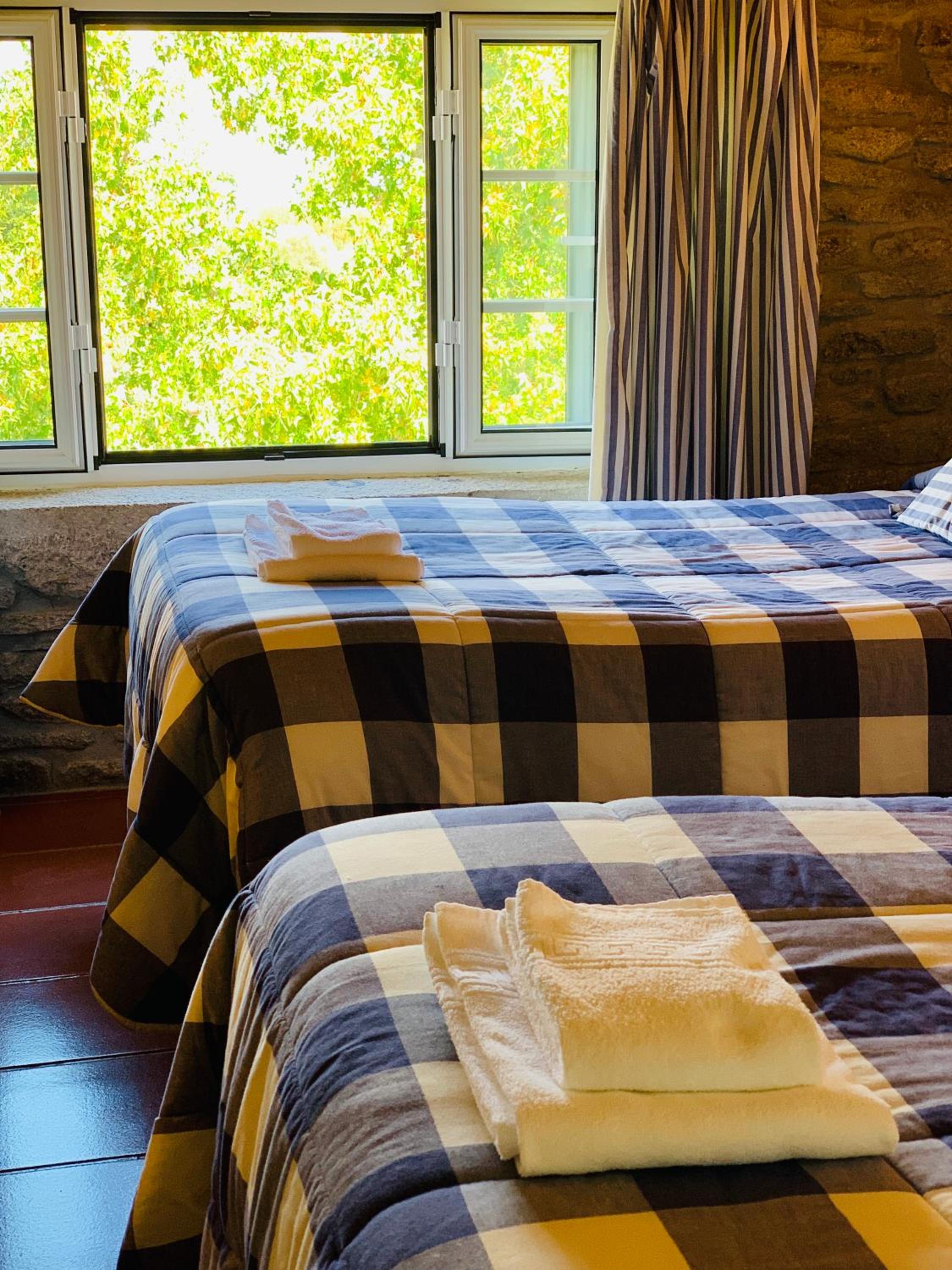 Standard Double or Twin Room with Garden View - Photo 2