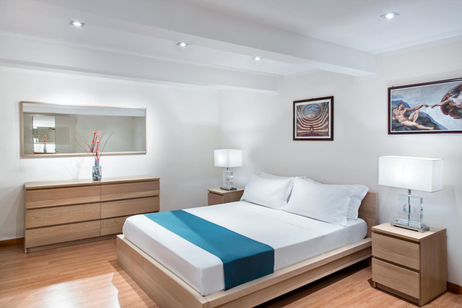 Deluxe Apartment