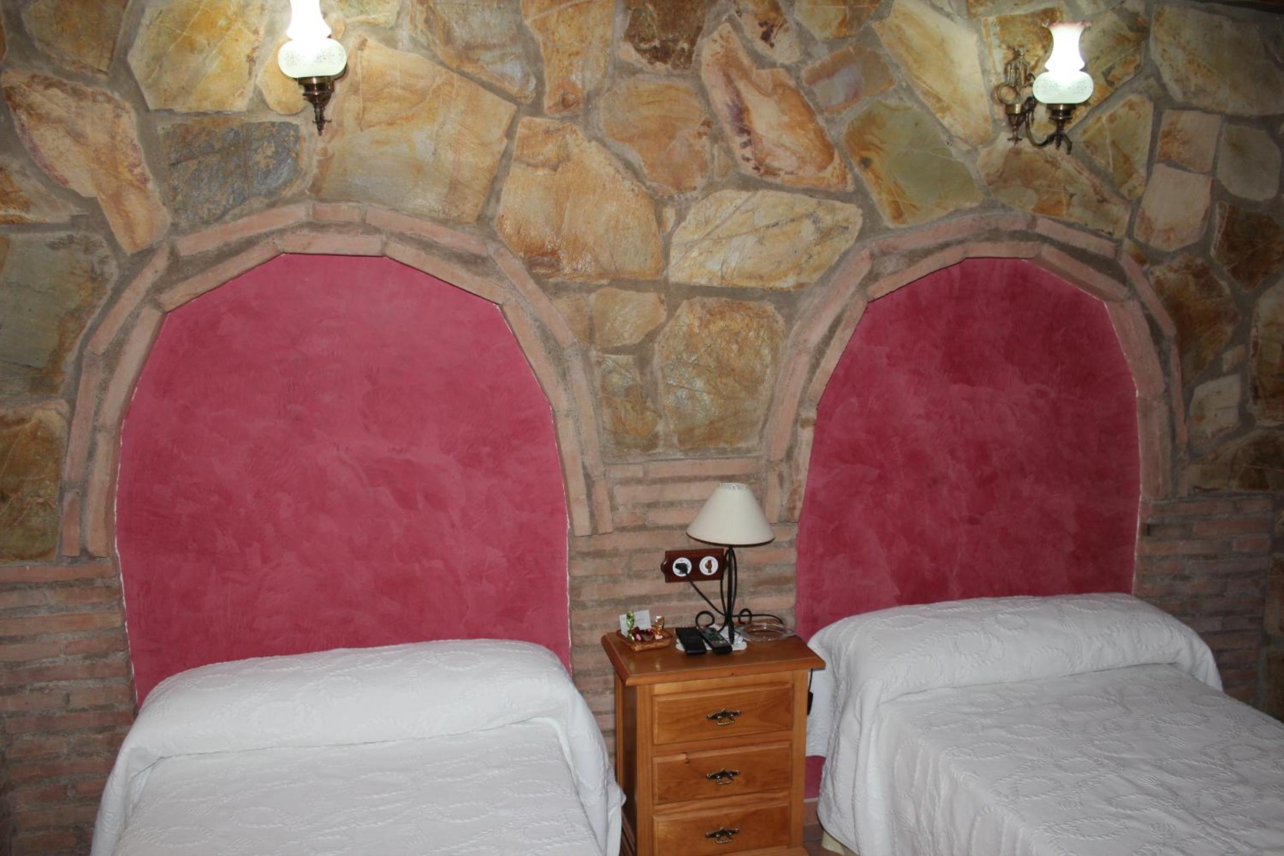 Double or Twin Room photo 2