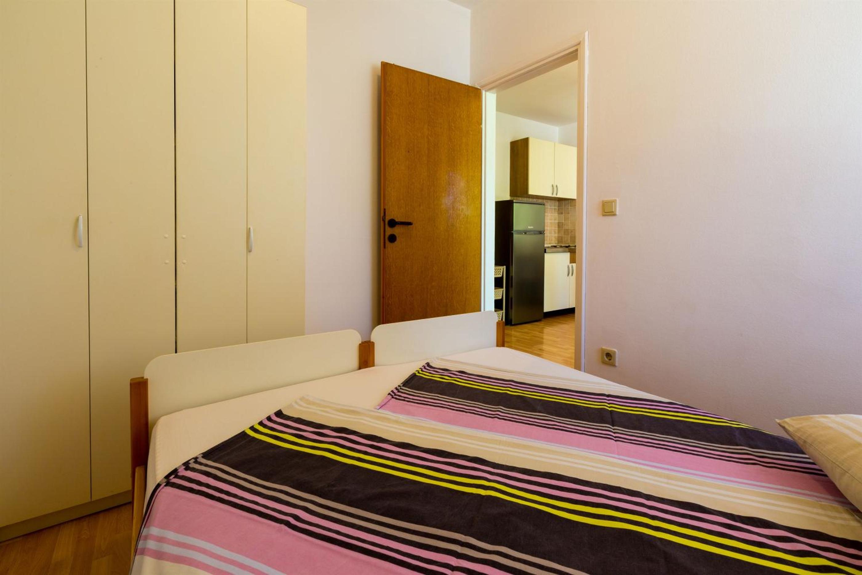 One-Bedroom Apartment with Terrace photo 2