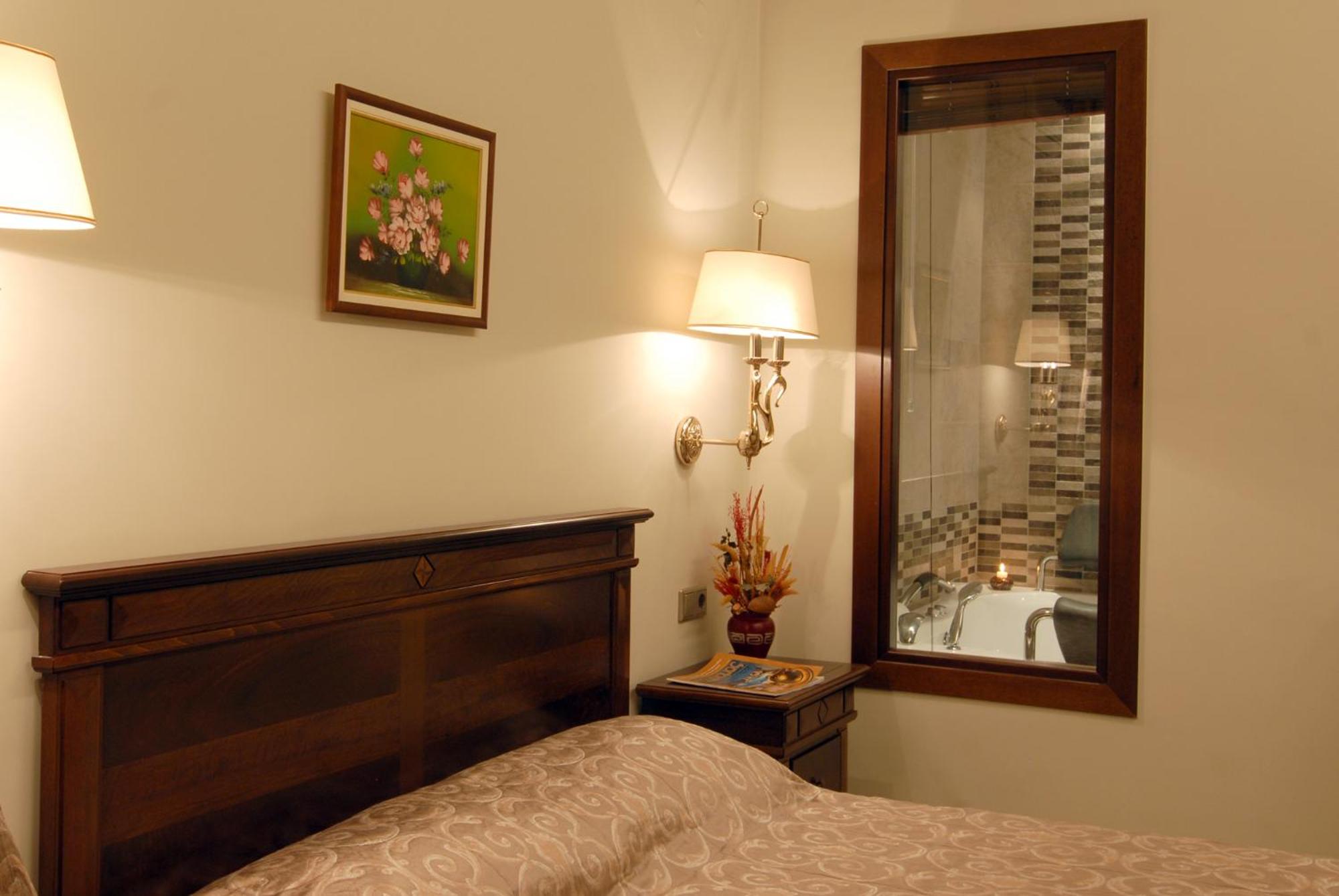 Superior Suite - Photo 3