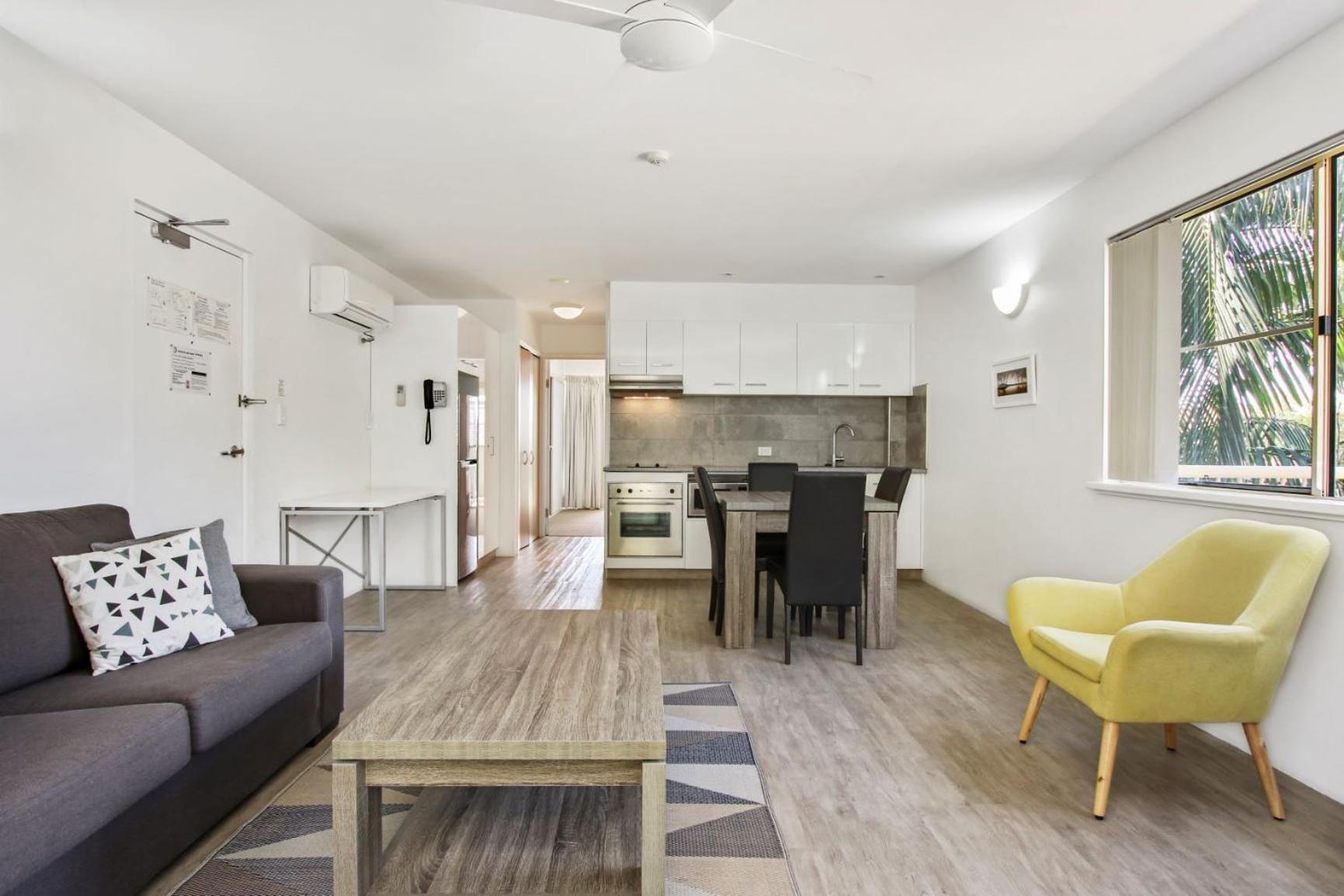One Bedroom Headland Apartment photo 1