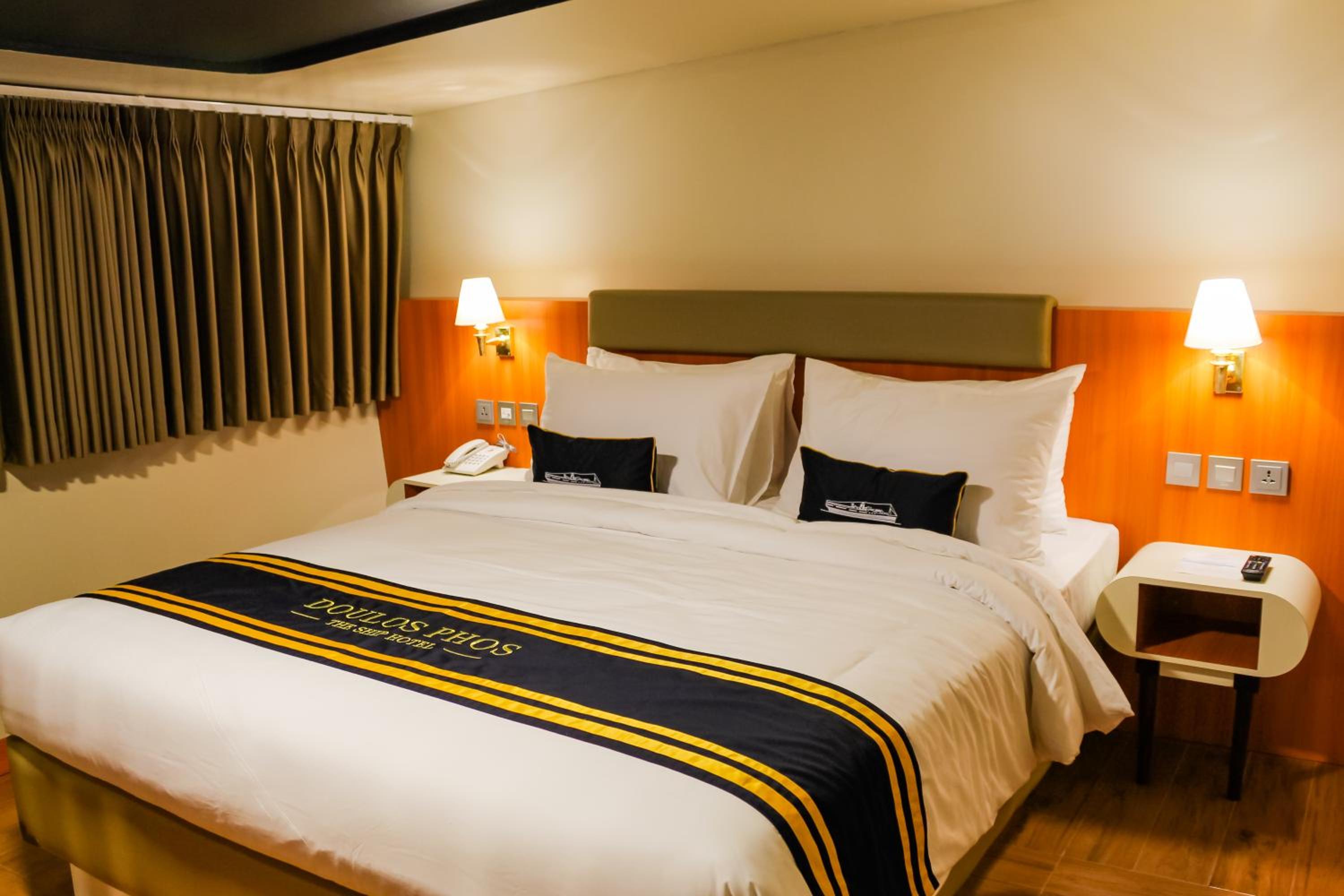 Executive Double or Twin Suite - Photo 1
