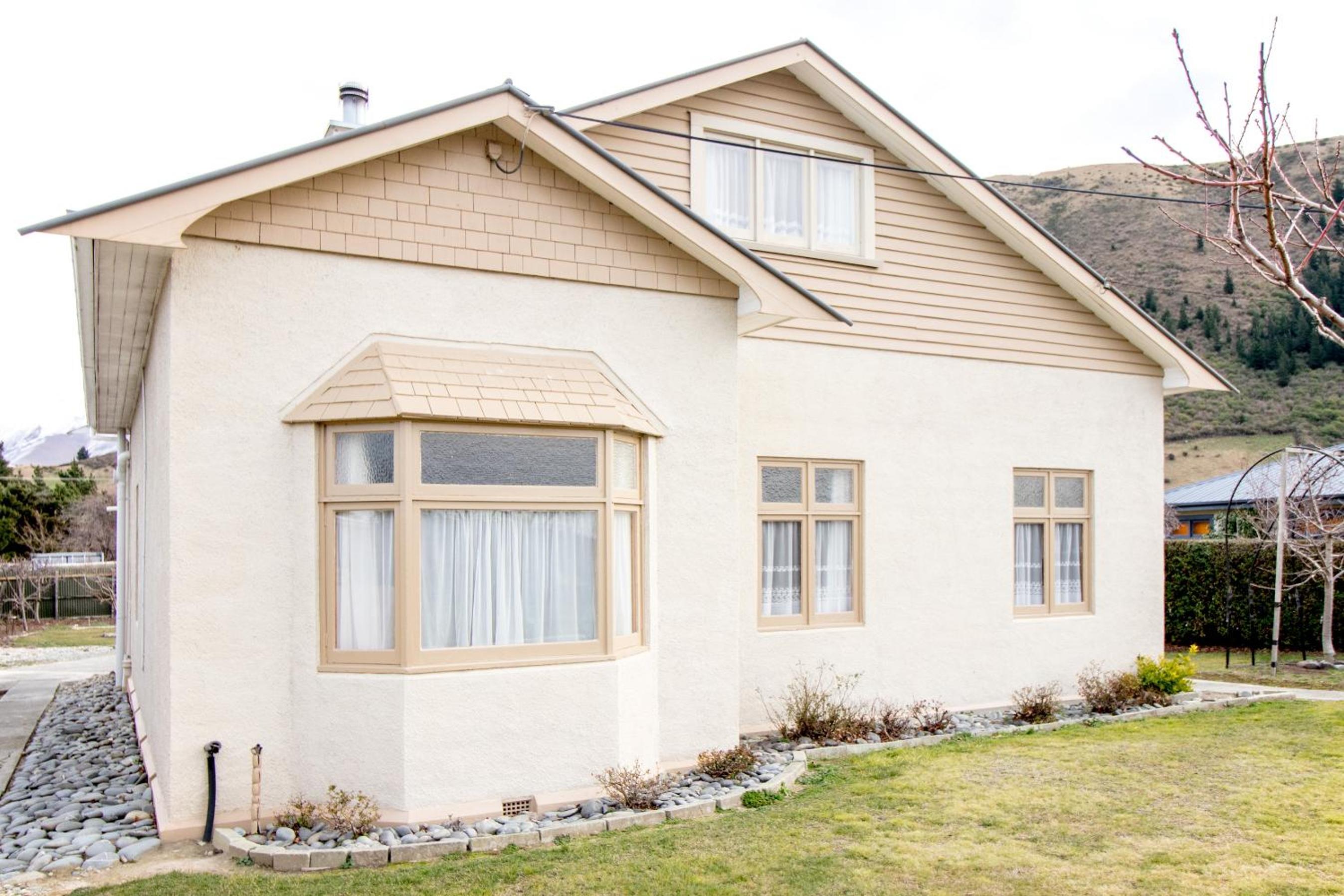 Six-Bedroom House