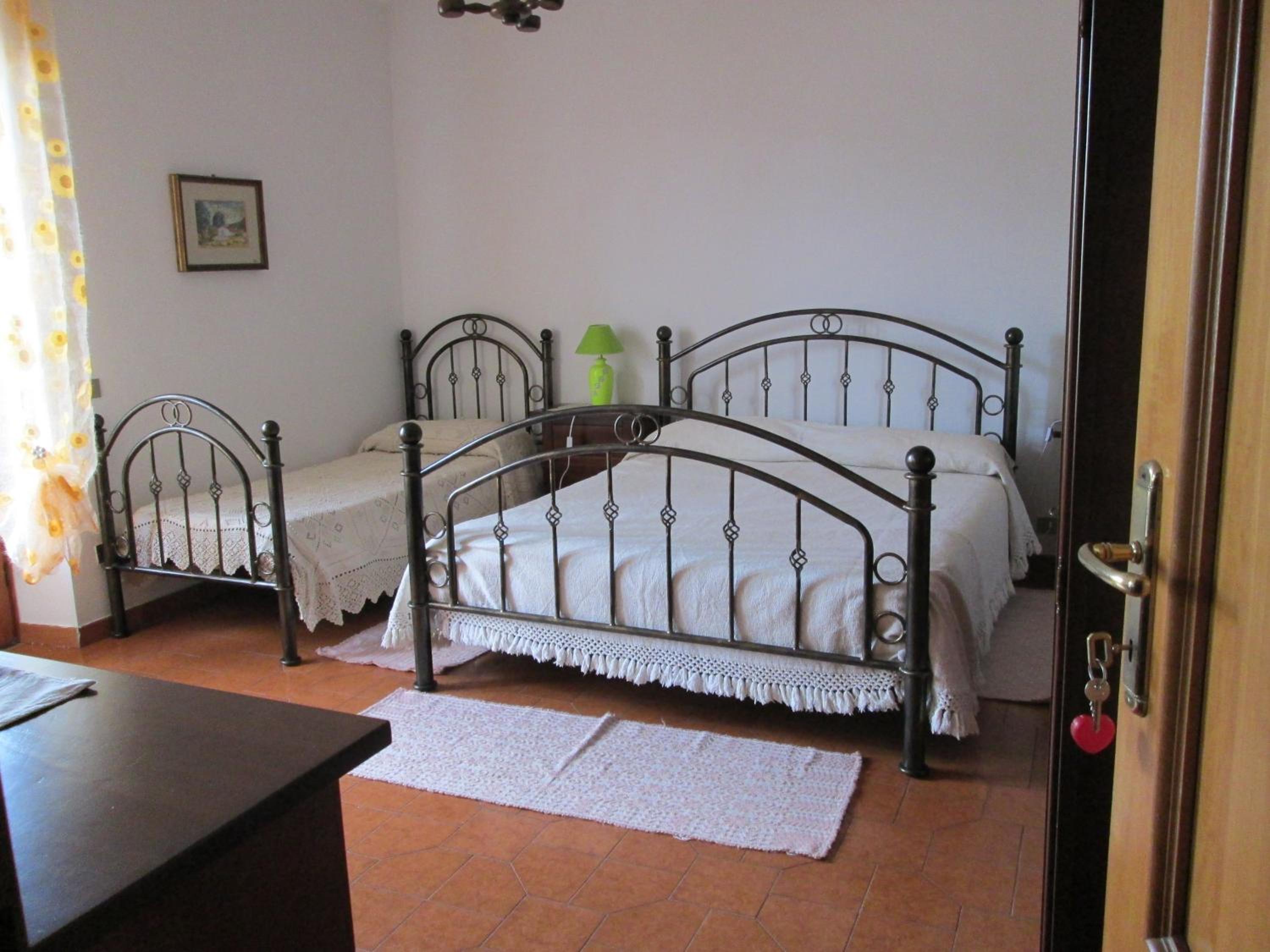 Triple Room with Private Bathroom photo 1