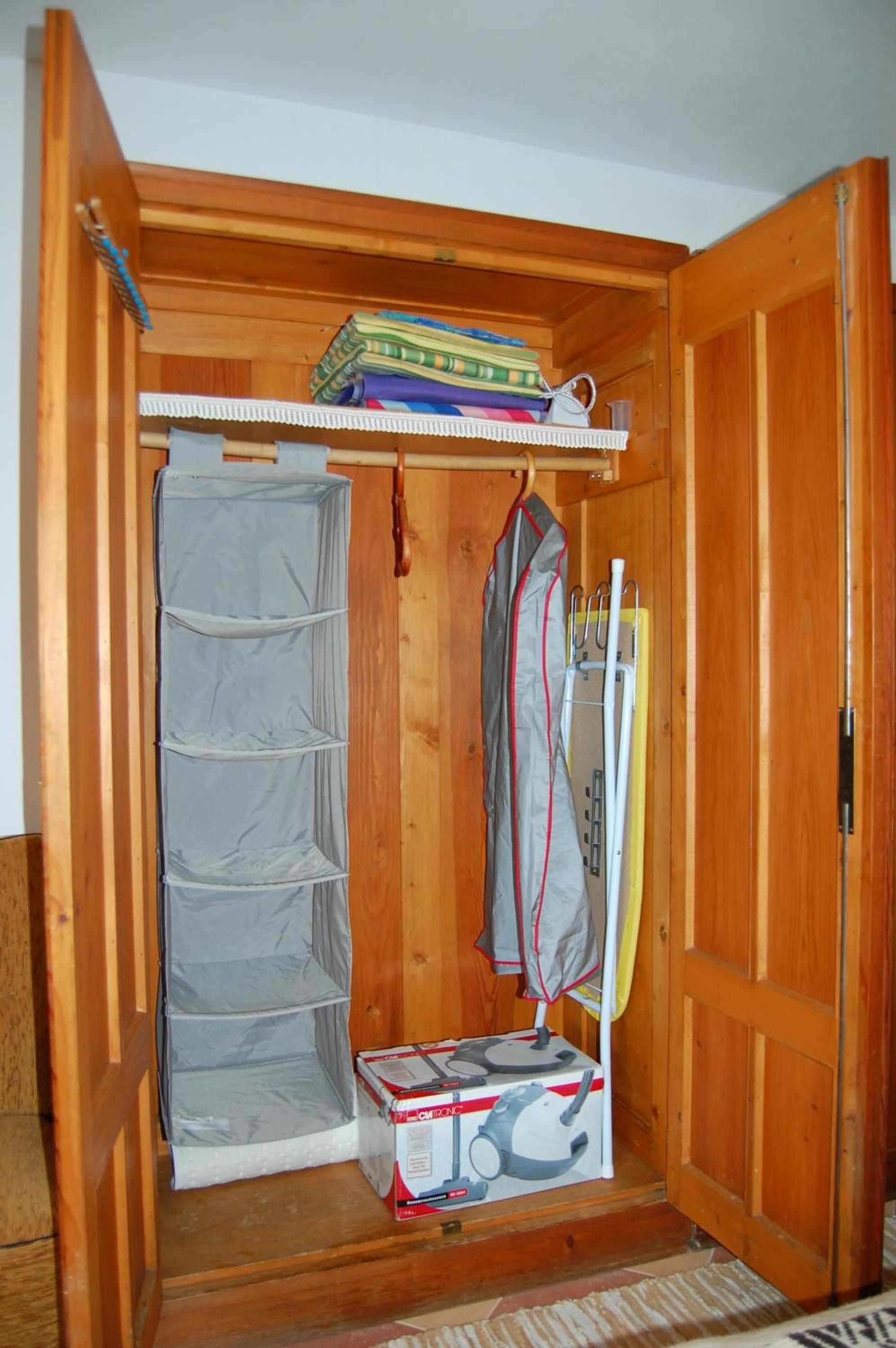One-Bedroom Apartment - Photo 6