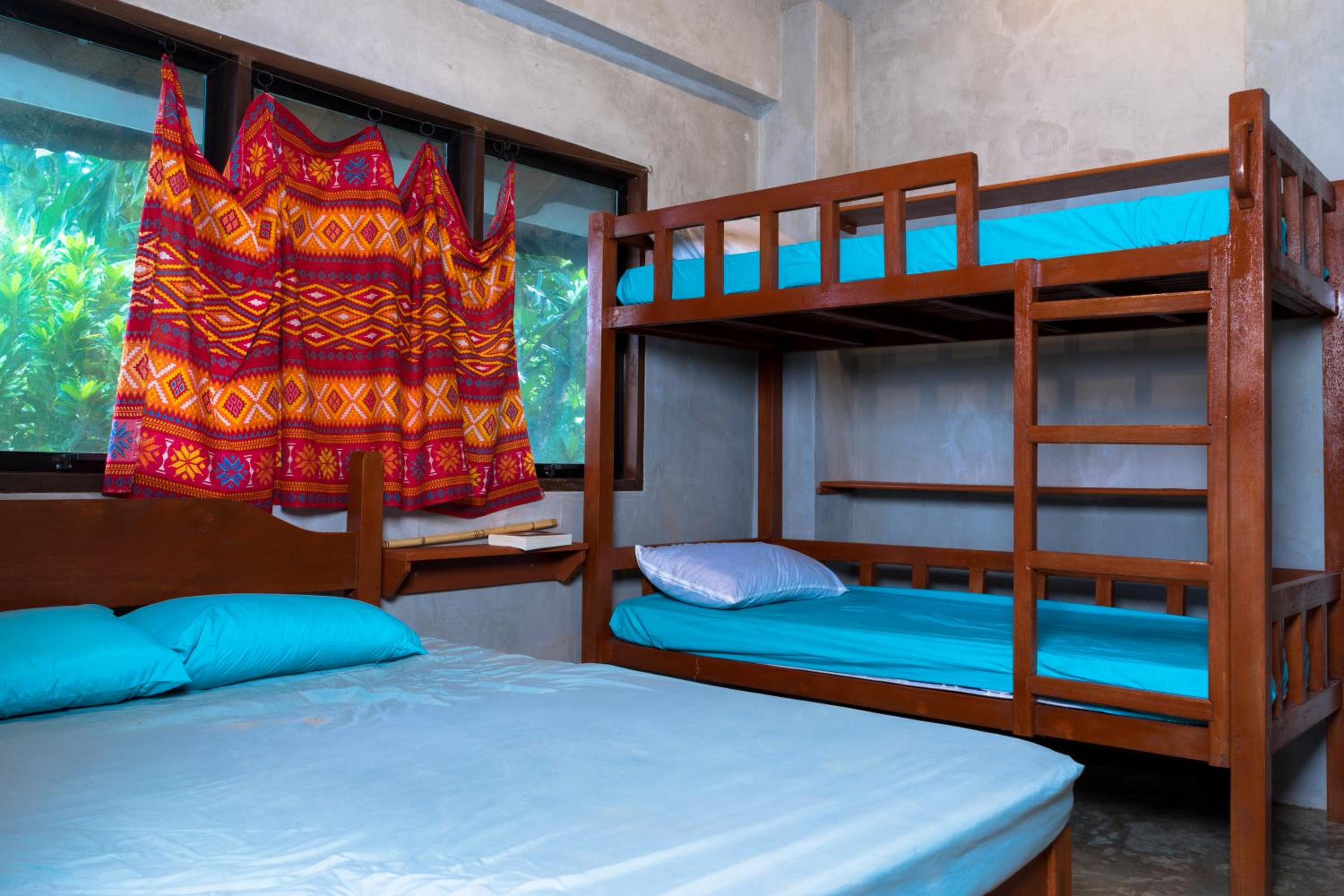 Quadruple Room with Bathroom photo 1