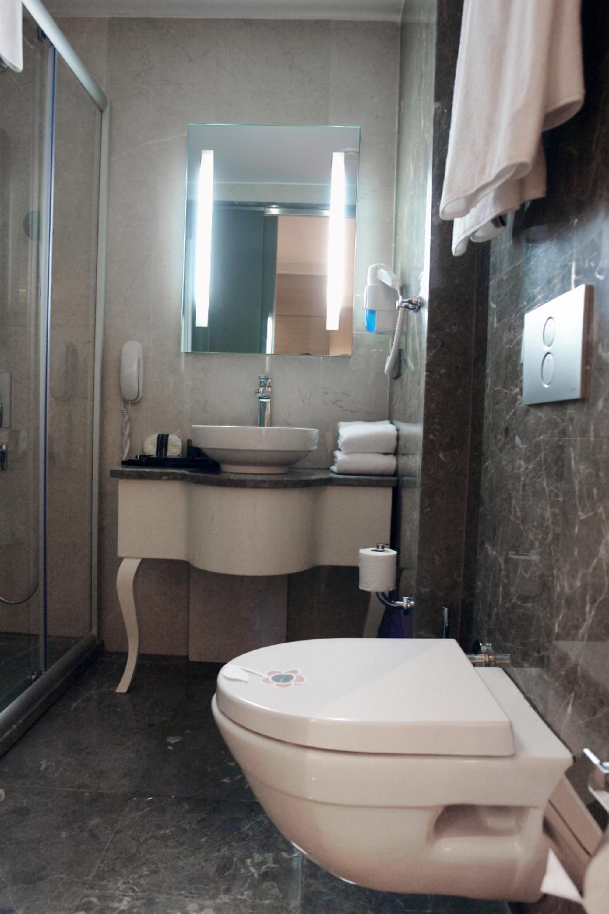 Standard Twin Room photo 2