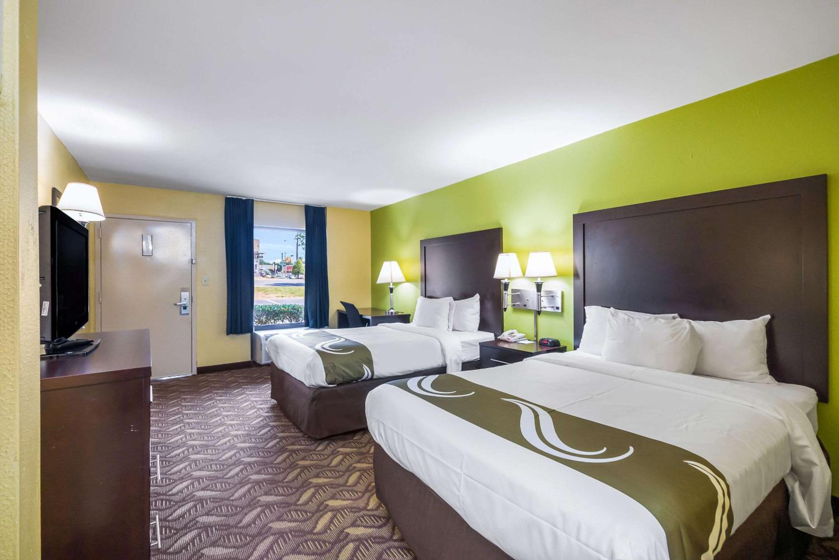 Double Room with Two Double Beds - Non-Smoking - Photo 1