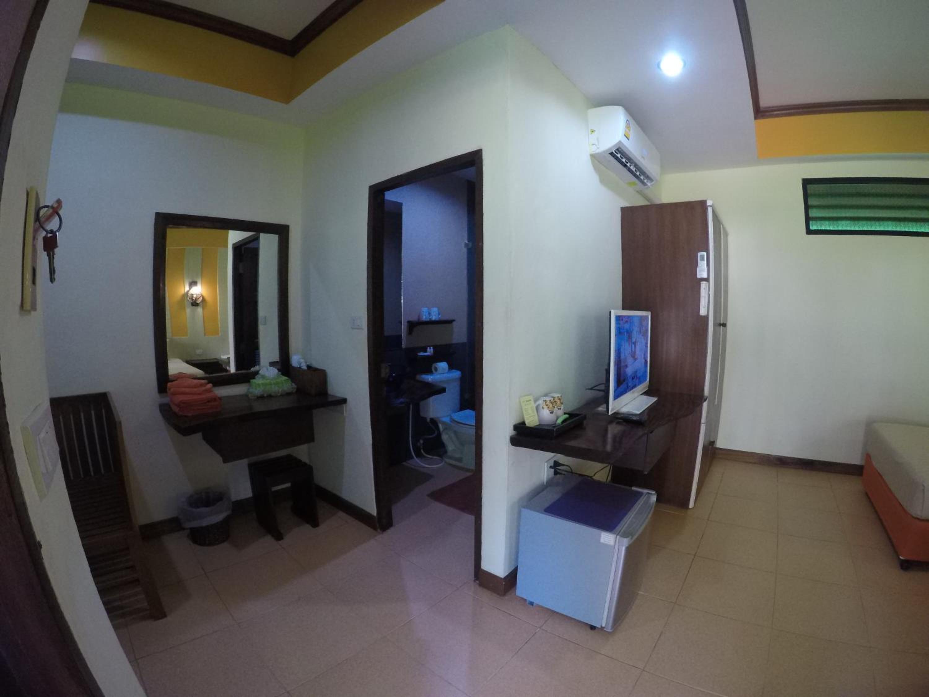 Deluxe Double or Twin Room with Balcony