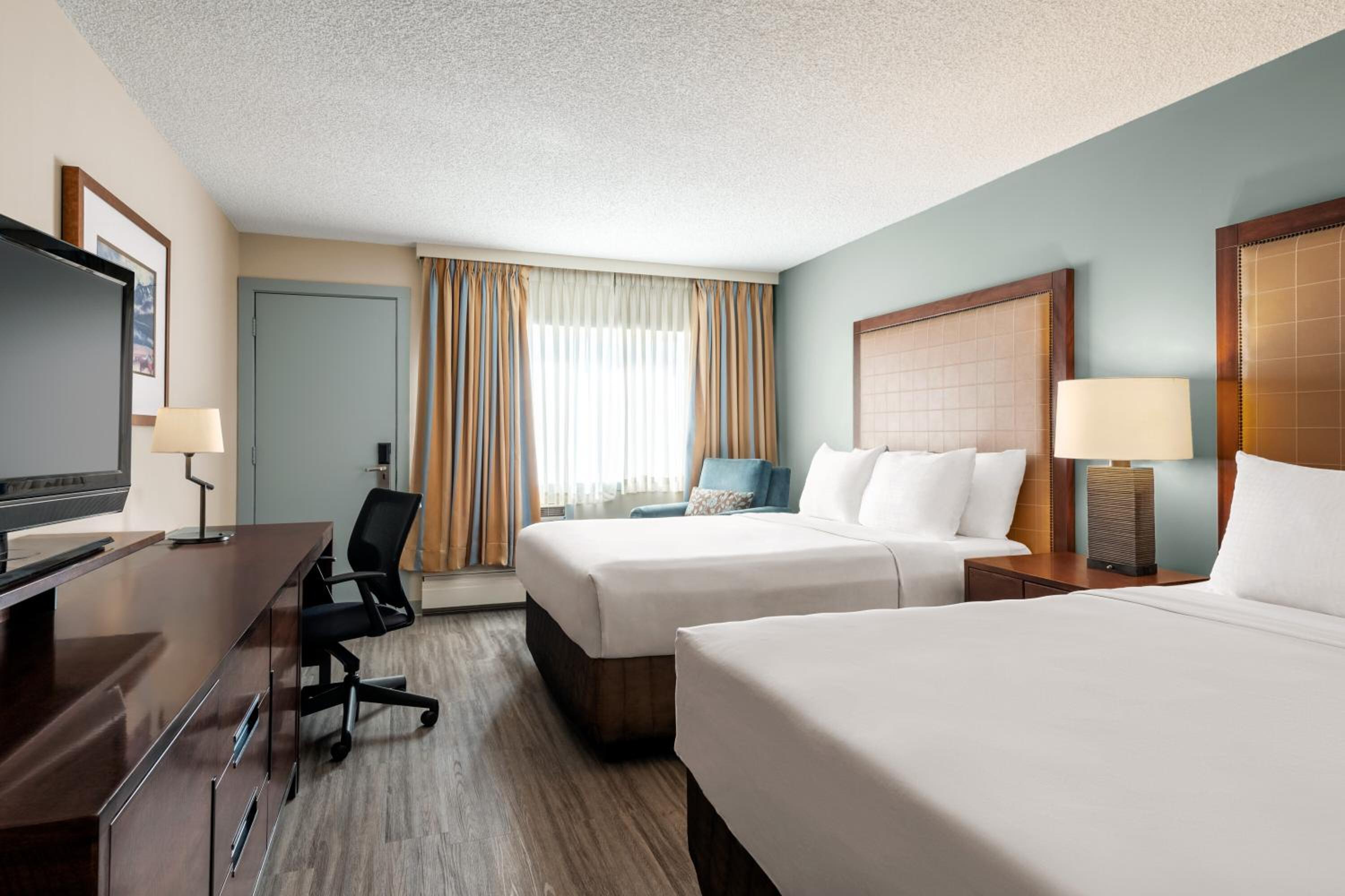 Queen Room with Two Queen Beds - Non-Smoking