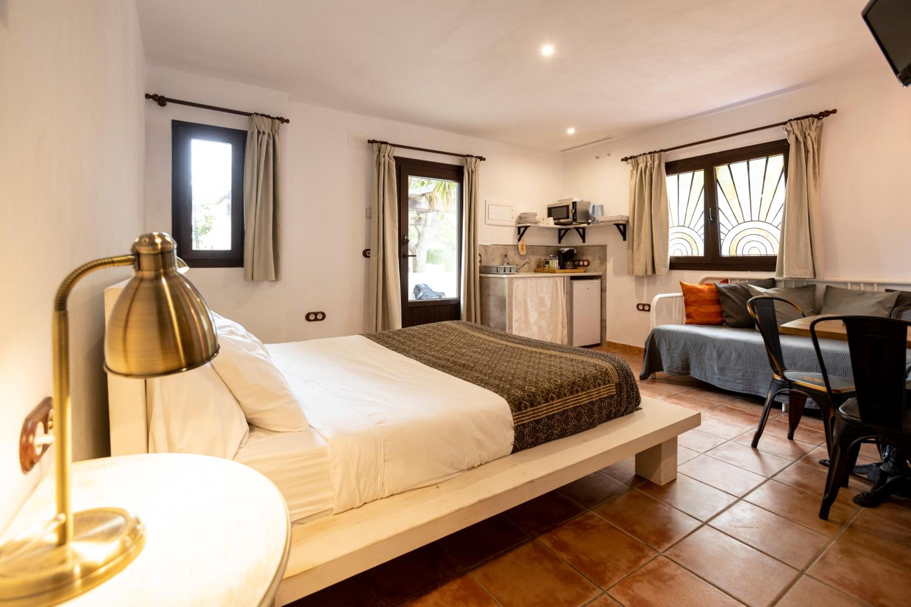 Comfort Triple Room with Shower photo 3