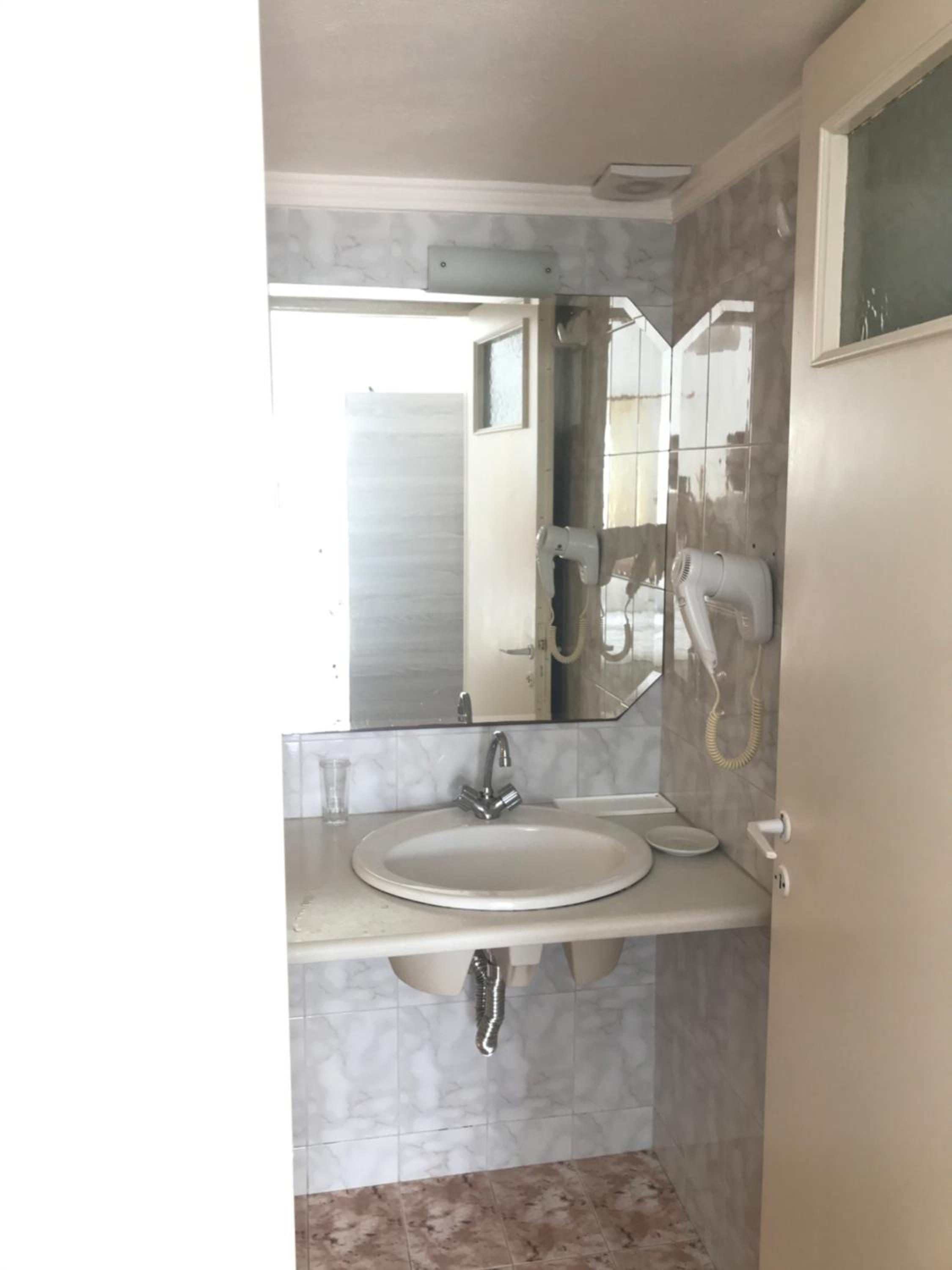 Standard Triple Room photo 3