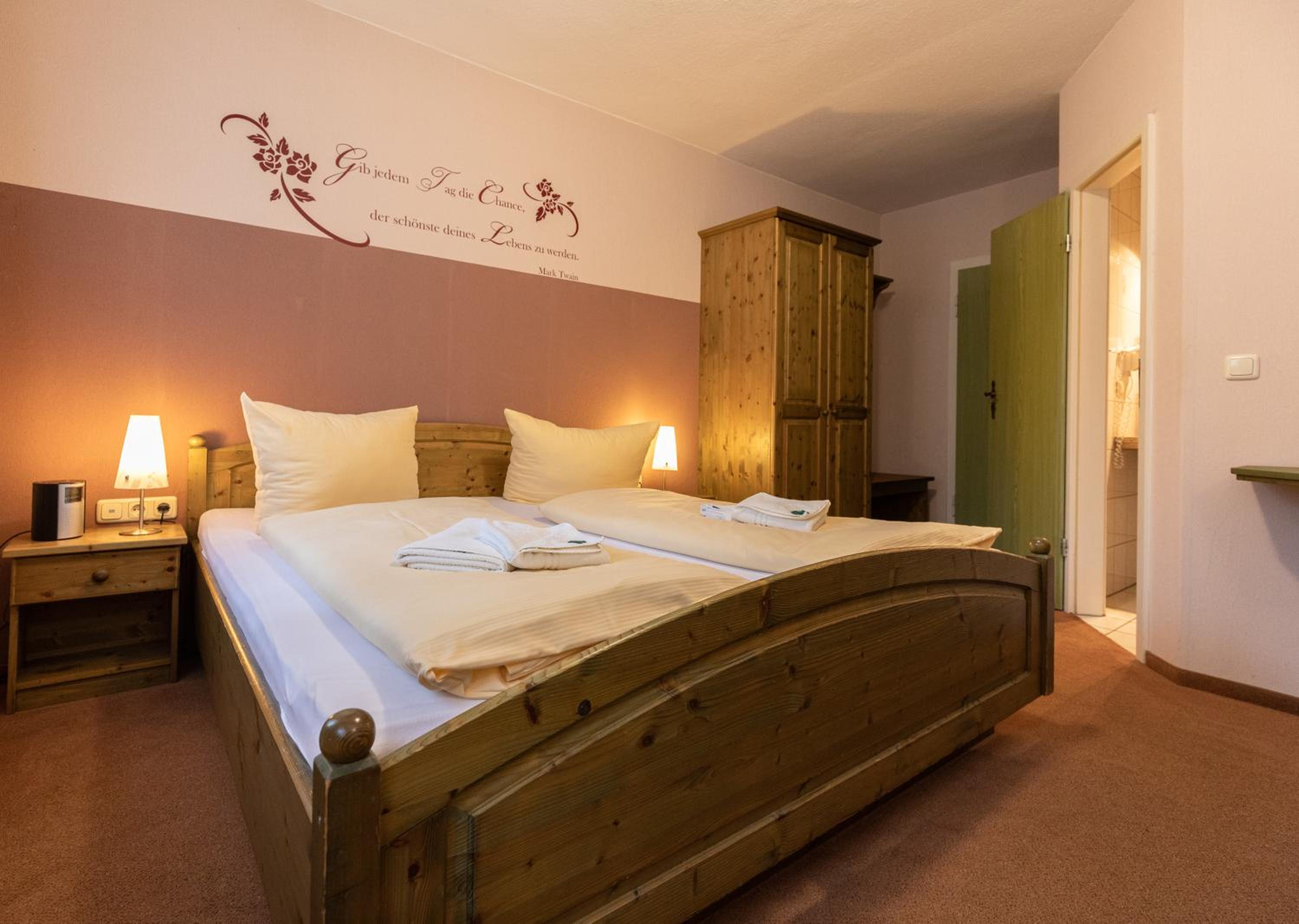Standard Double or Twin Room photo 3