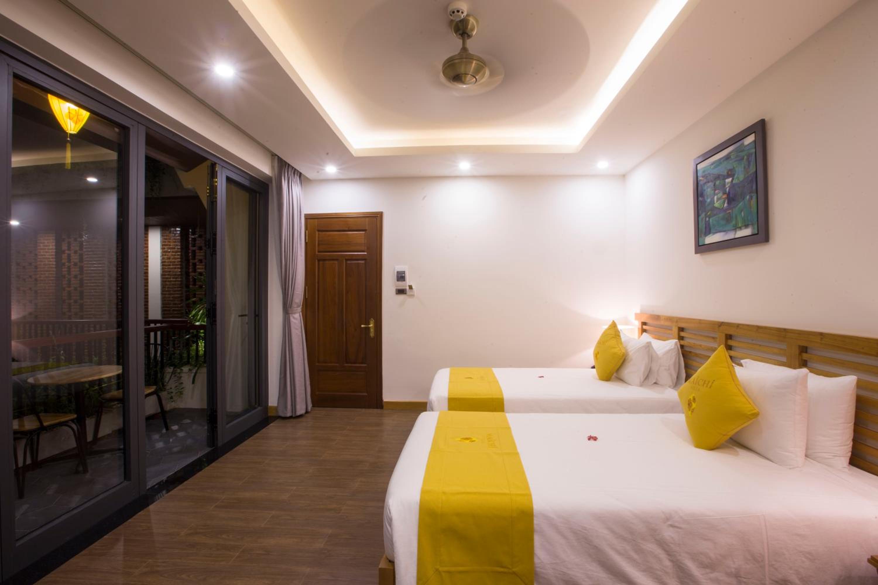 Deluxe Double or Twin Room with Pool View photo 3
