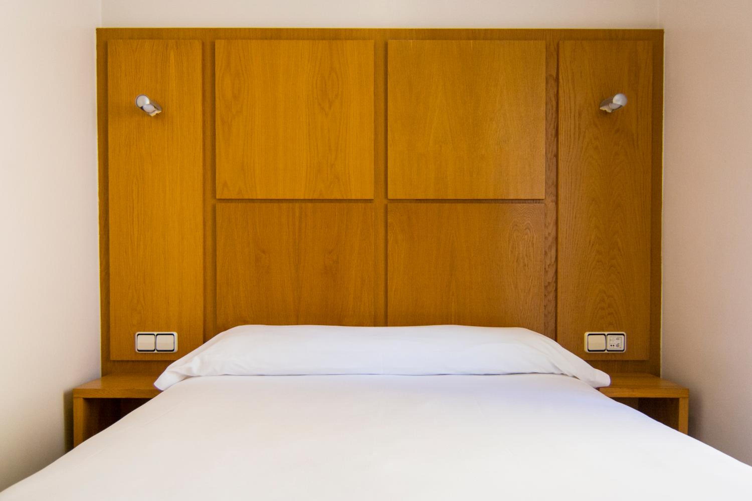 Habitación Doble con Cama Matrimonial