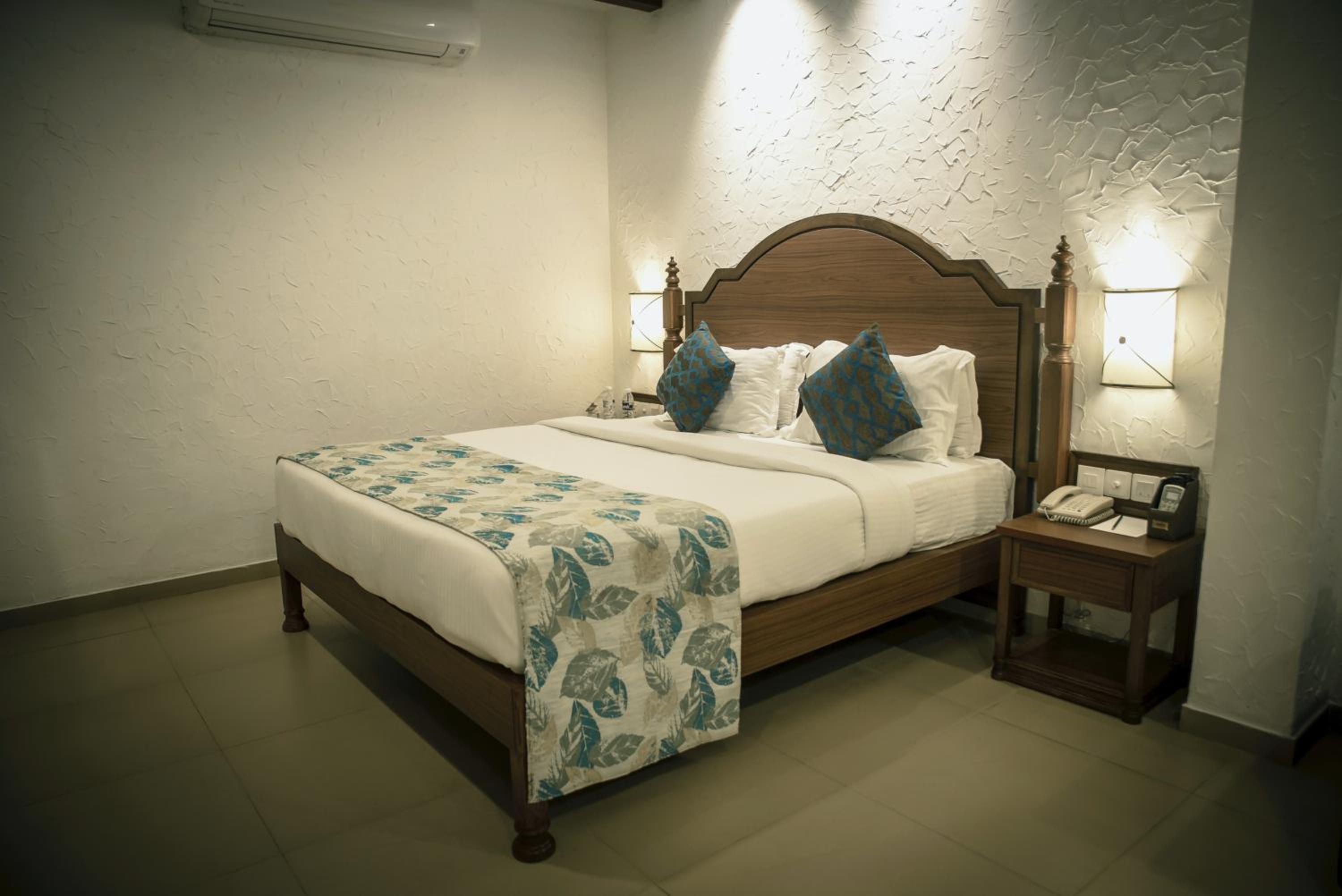 Deluxe Double or Twin Room - Photo 1