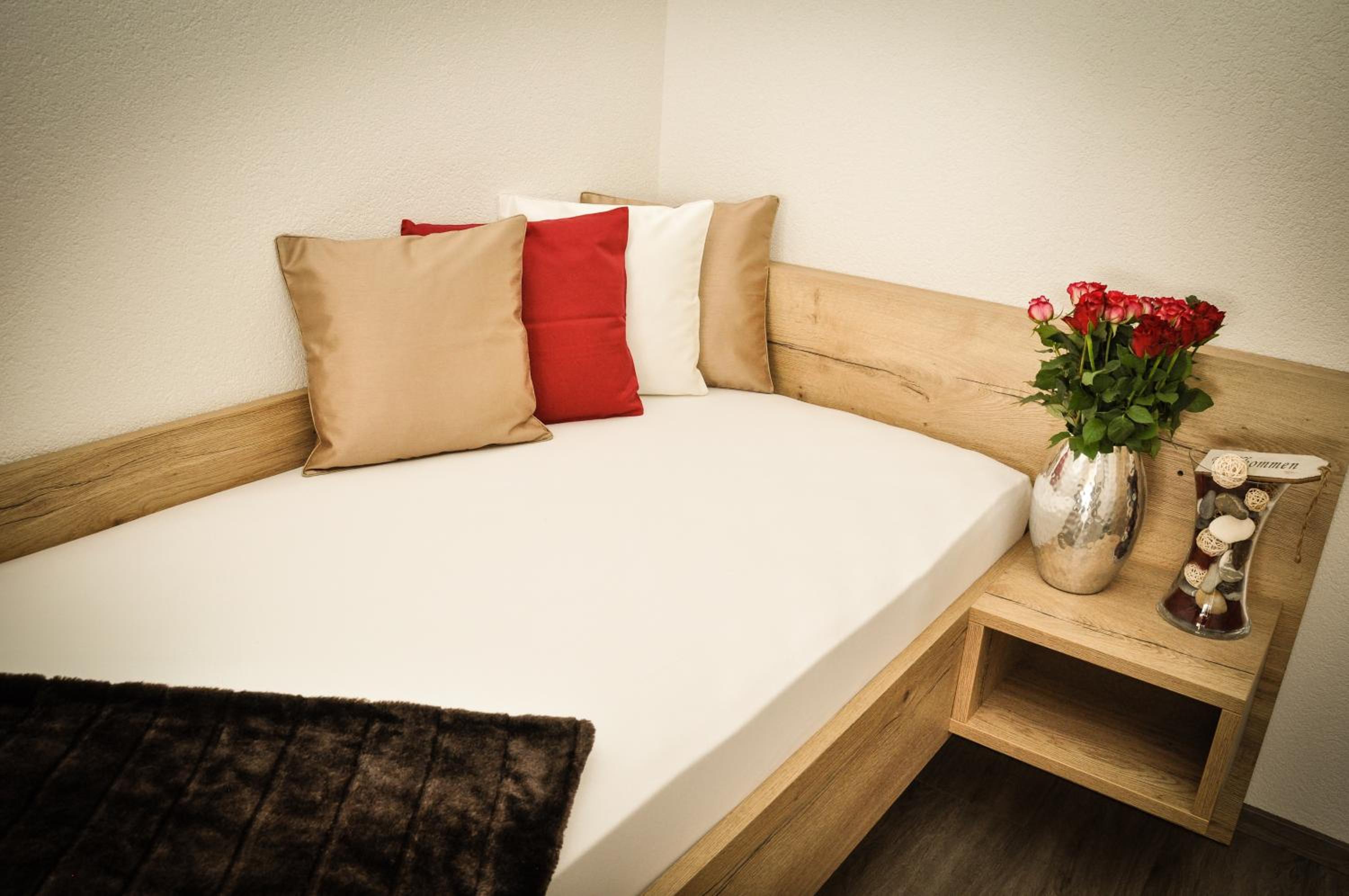 Apartment with Balcony photo 2
