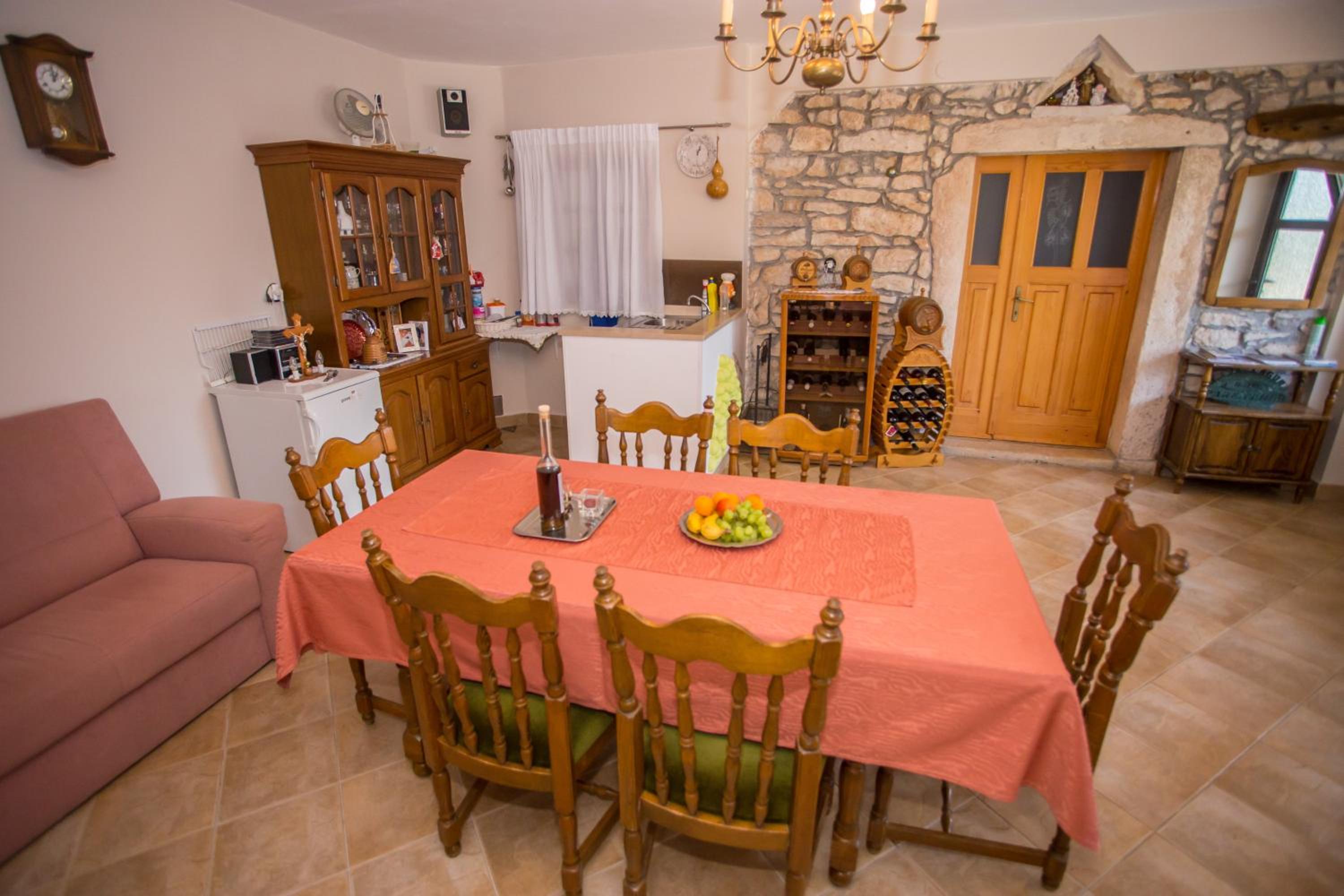 Villa photo 3