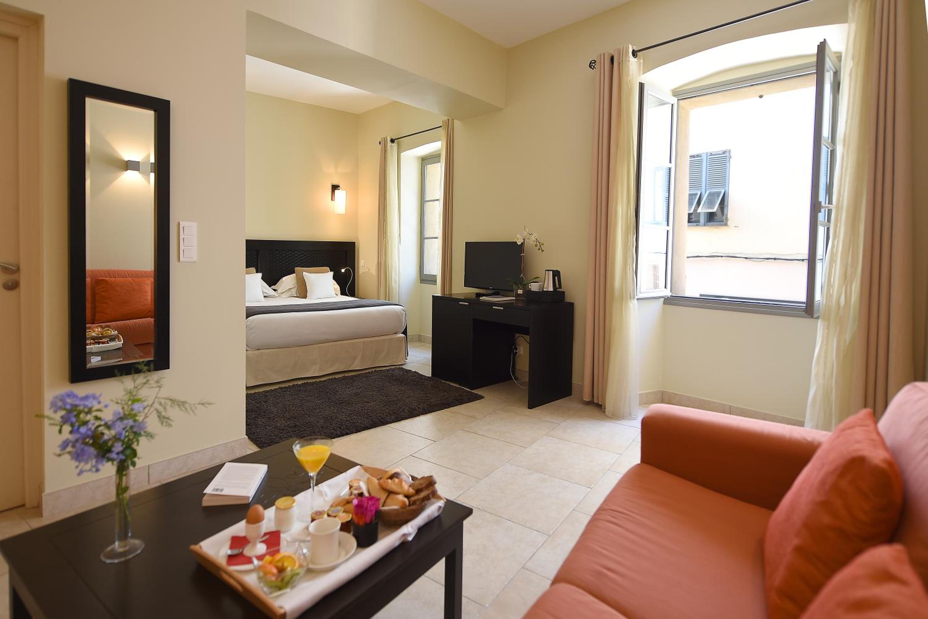Junior Suite - Photo 6