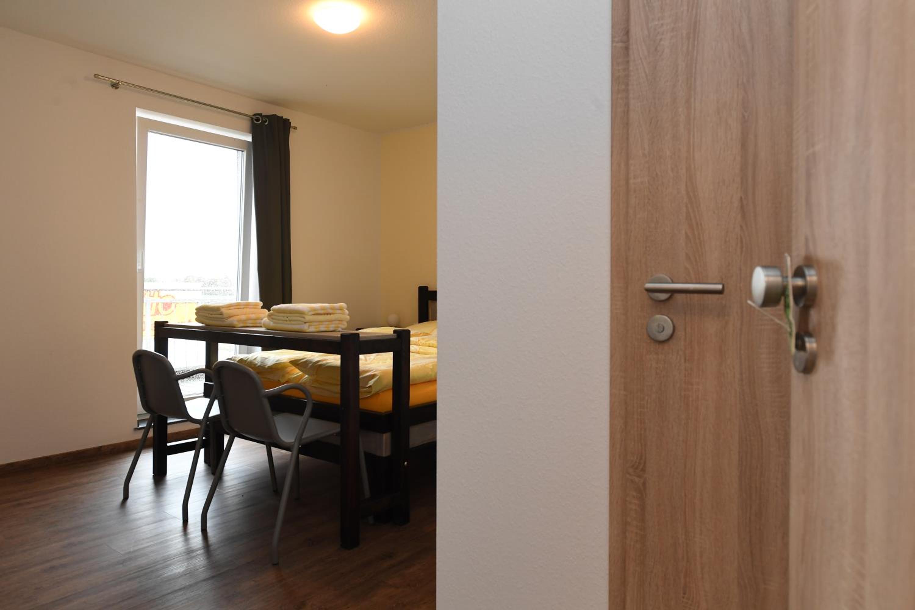 Standard Double Room - Photo 9
