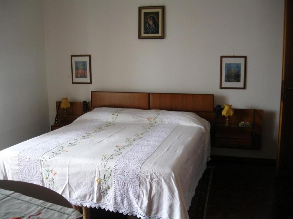 Triple Room with Private External Bathroom photo 3