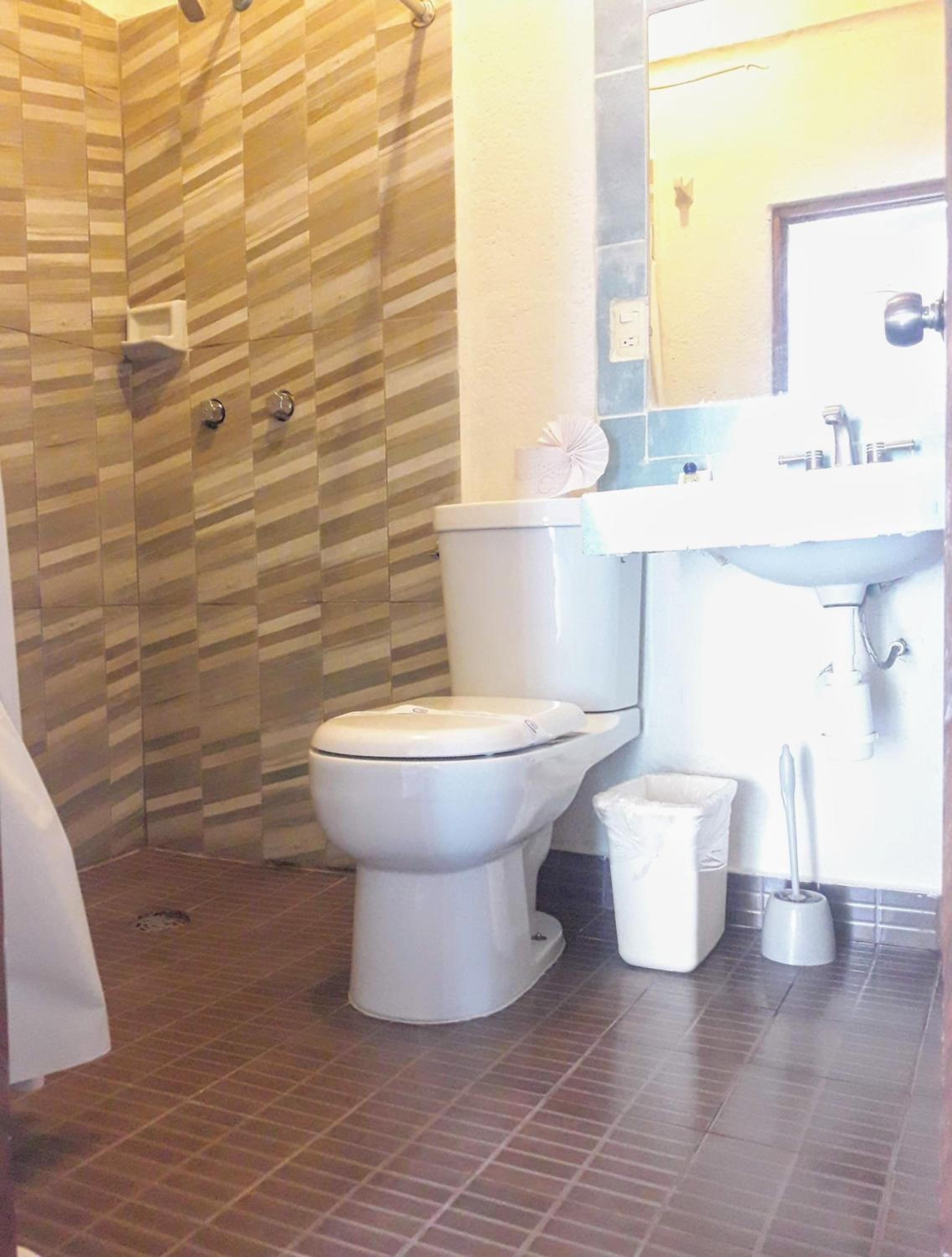 Standard Twin Room photo 3
