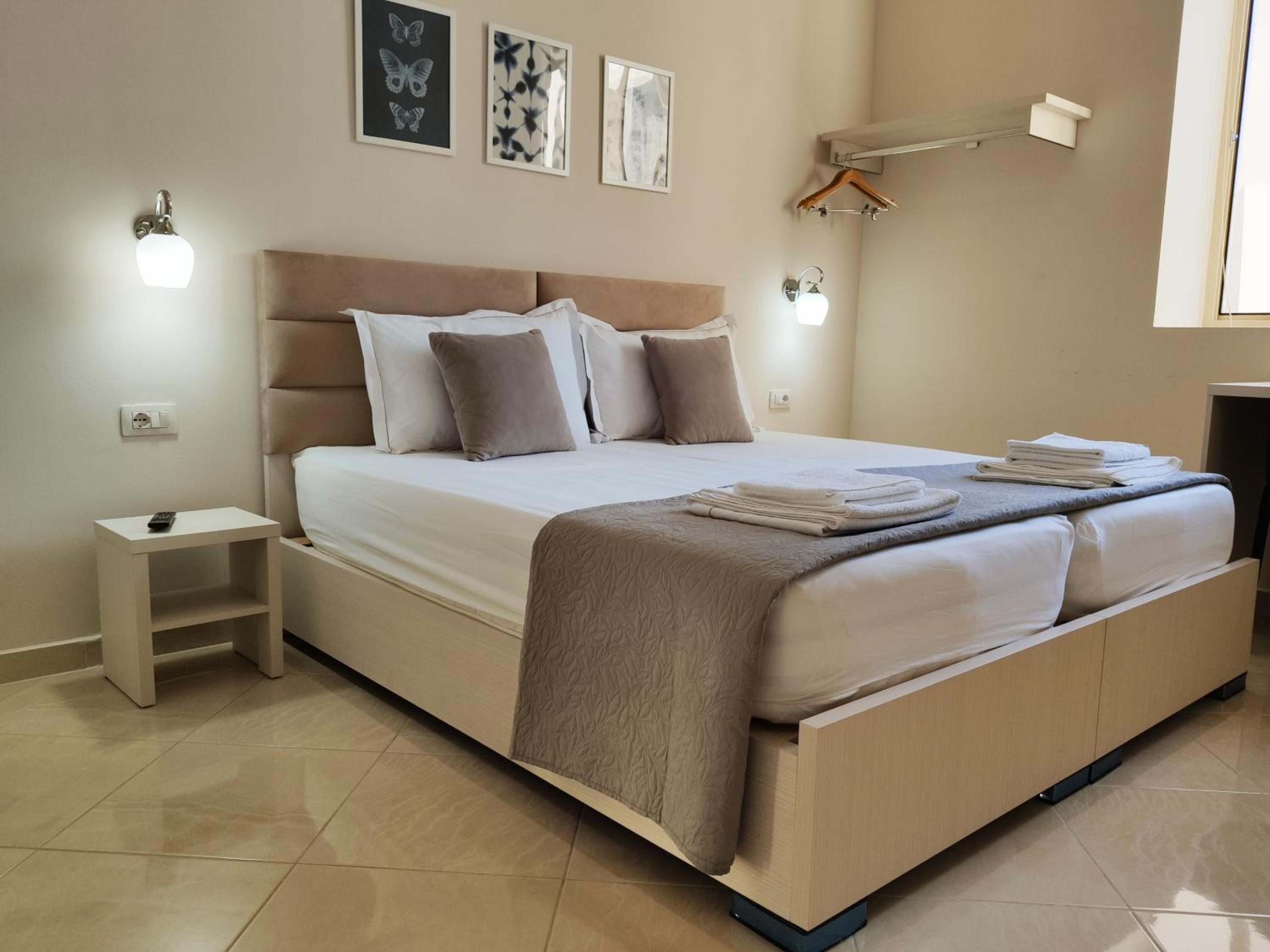 Double or Twin Room with Private Bathroom