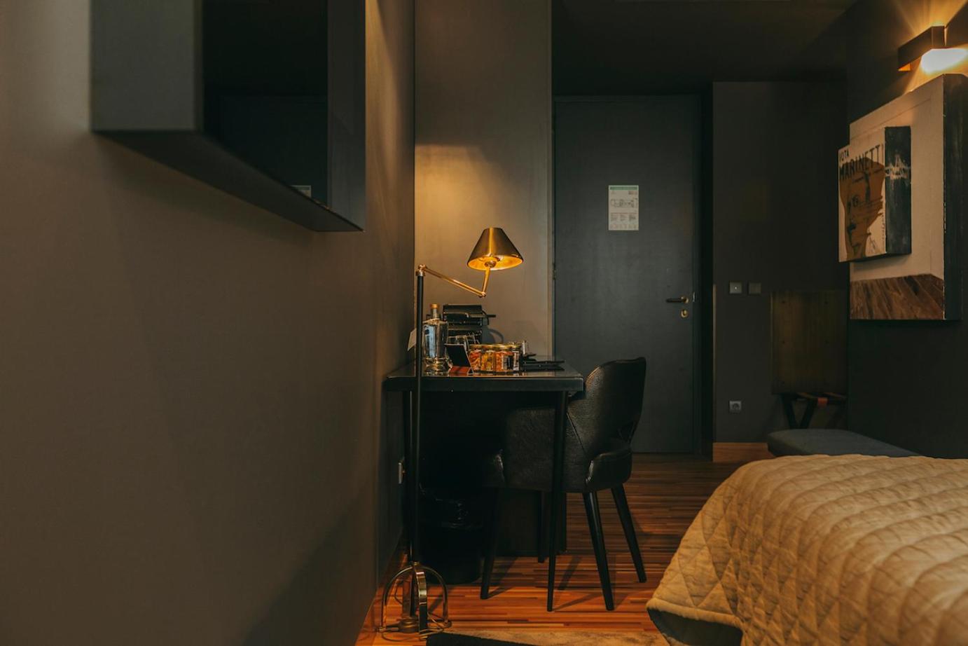 Executive Double or Twin Room thumbnail 6